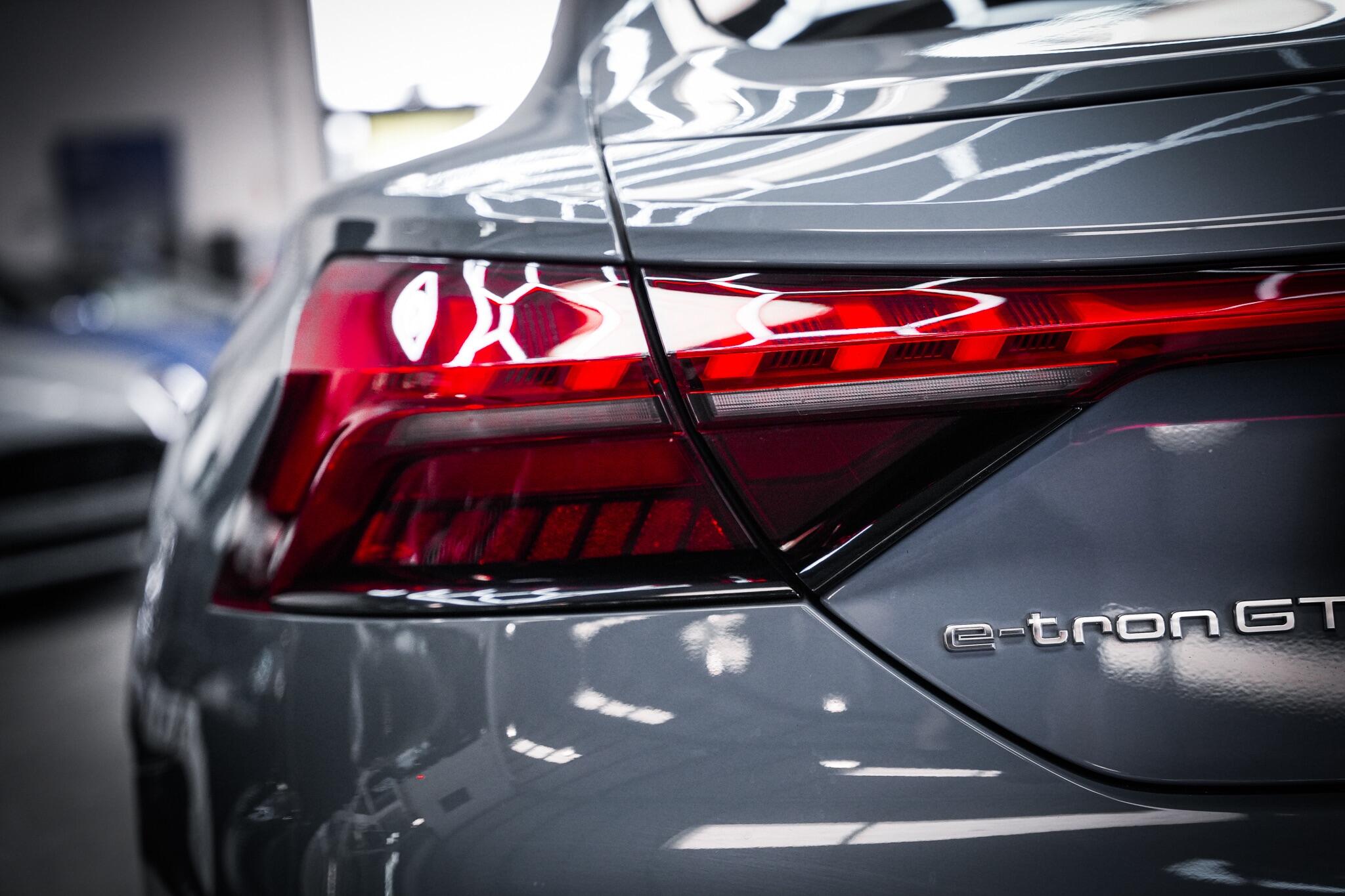 Audi e-tron GT view 37