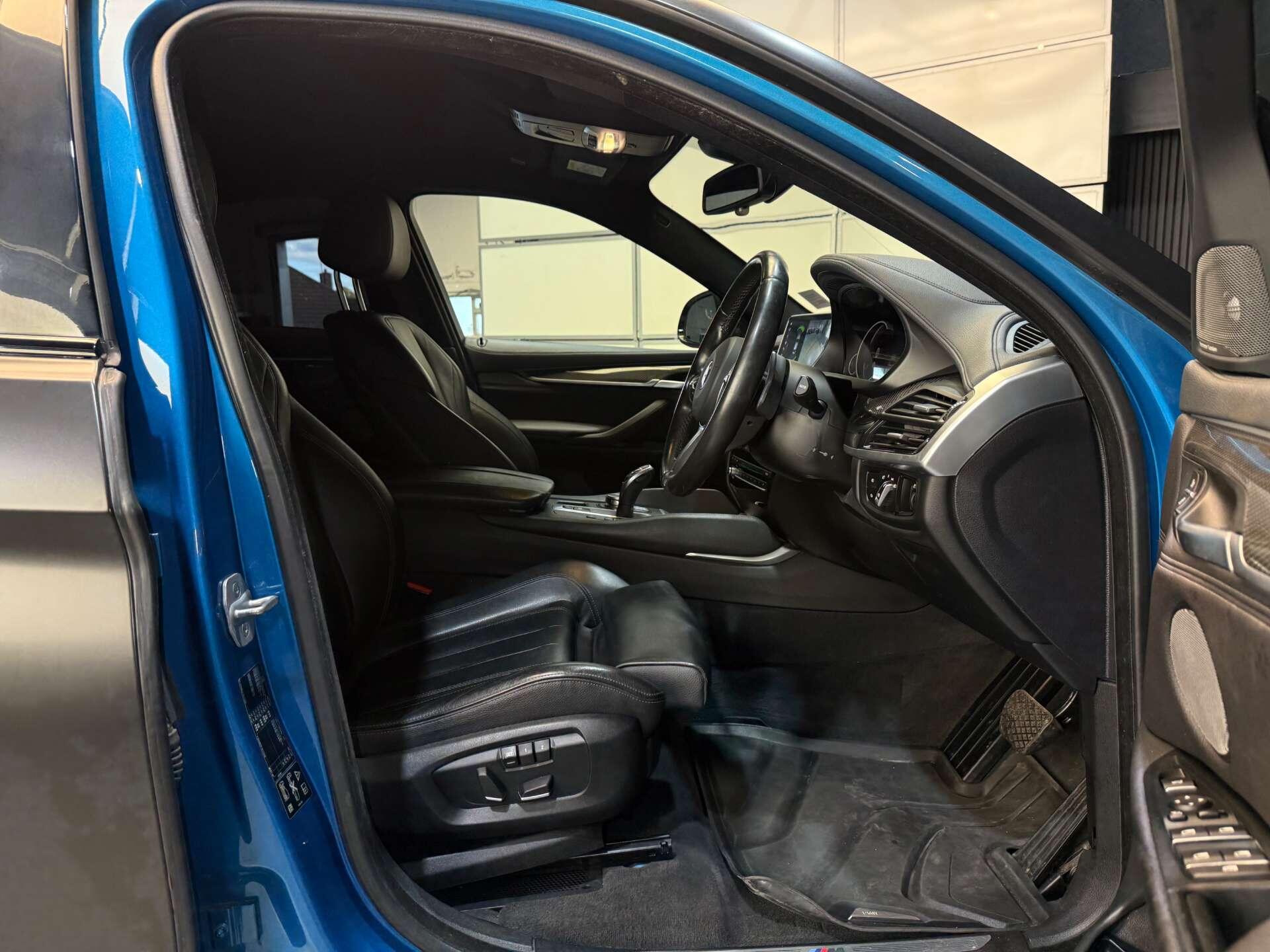 BMW X6 view 17