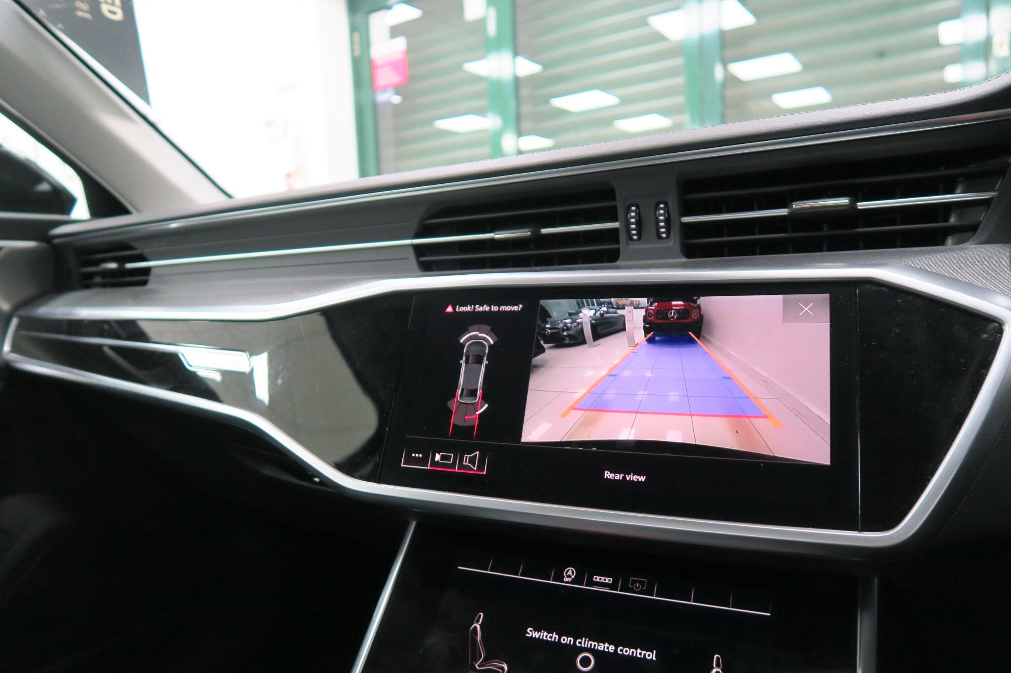 Audi A6 view 15
