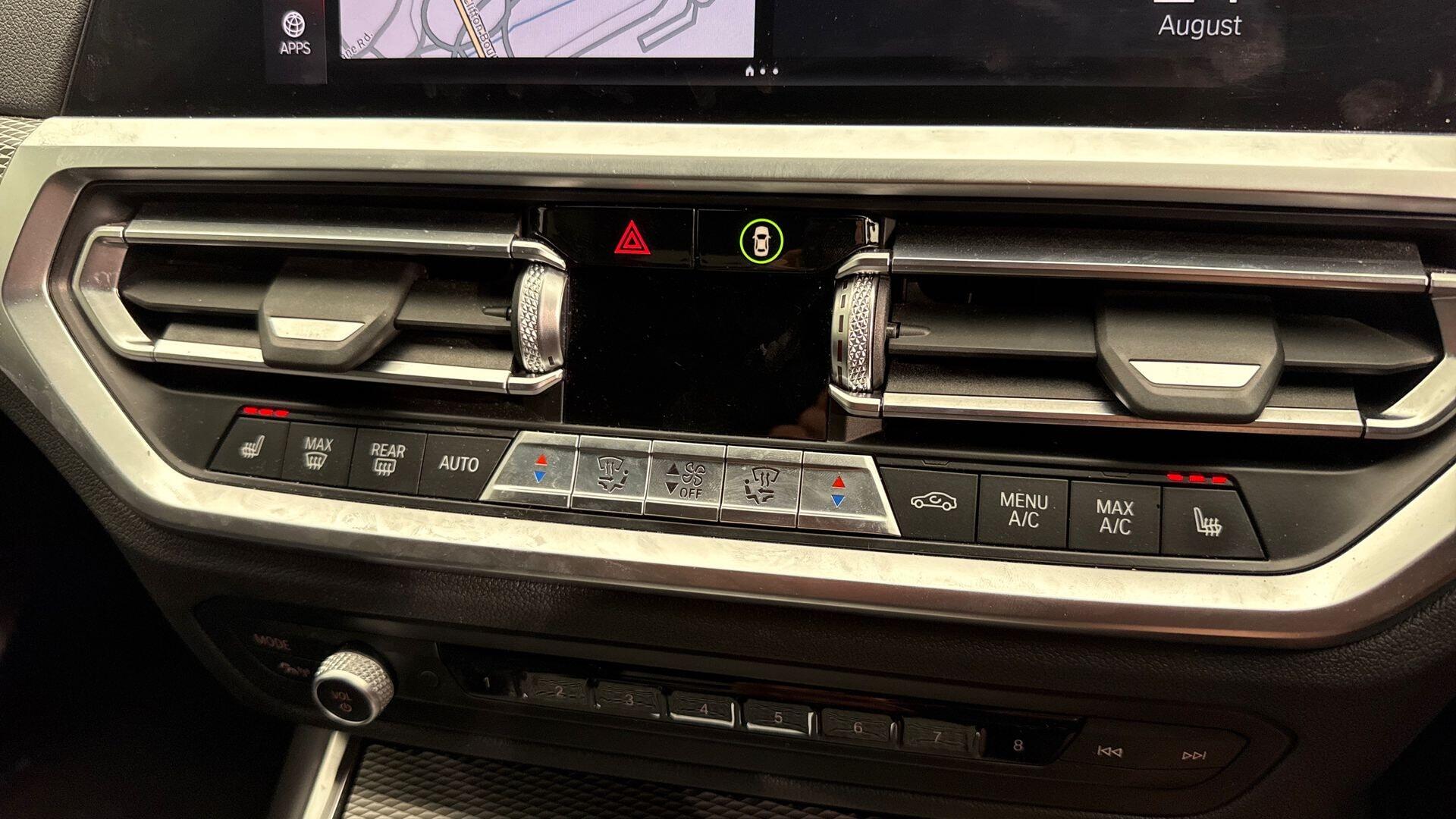 BMW 3 Series view 24
