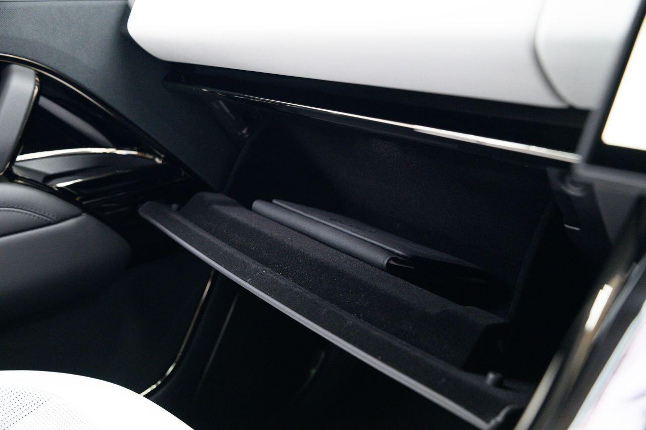 Land Rover Range Rover Sport view 97