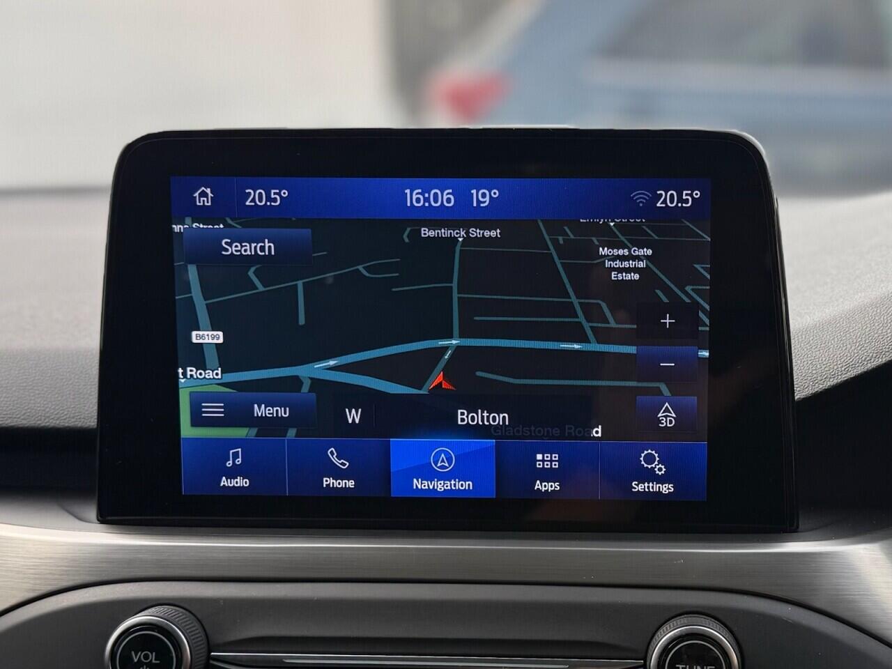 Ford Focus view 21