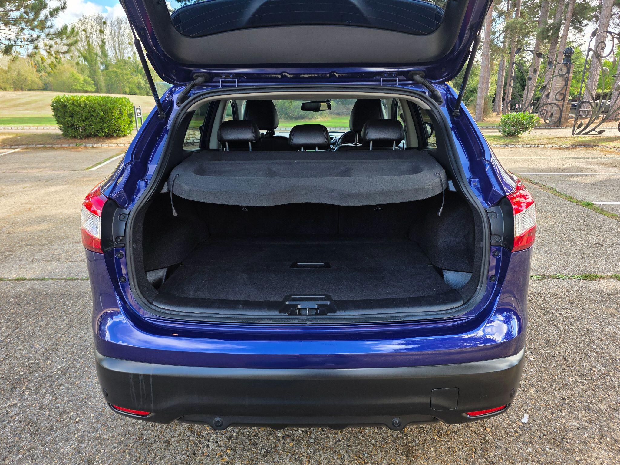 Nissan Qashqai view 12