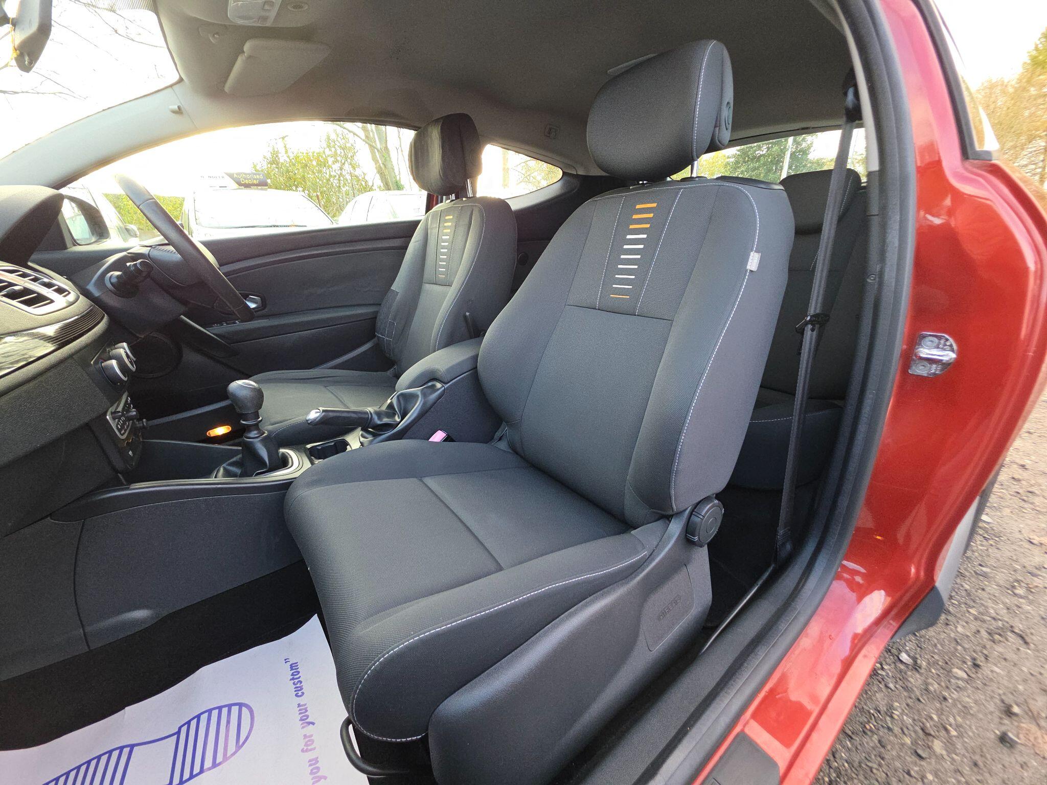 2010 Renault Megane image 17