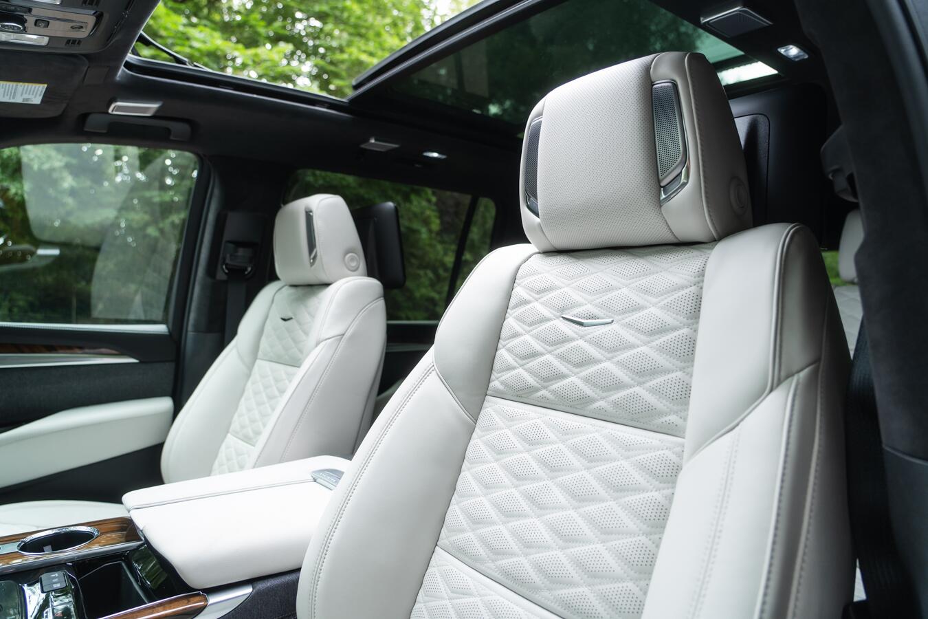 Cadillac Escalade view 46