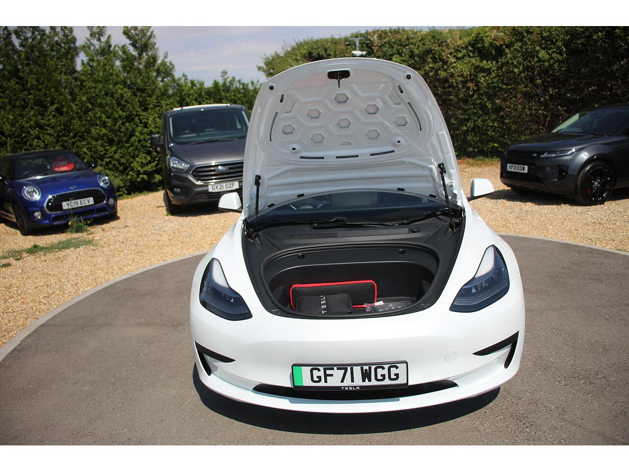 Tesla Model 3 view 40