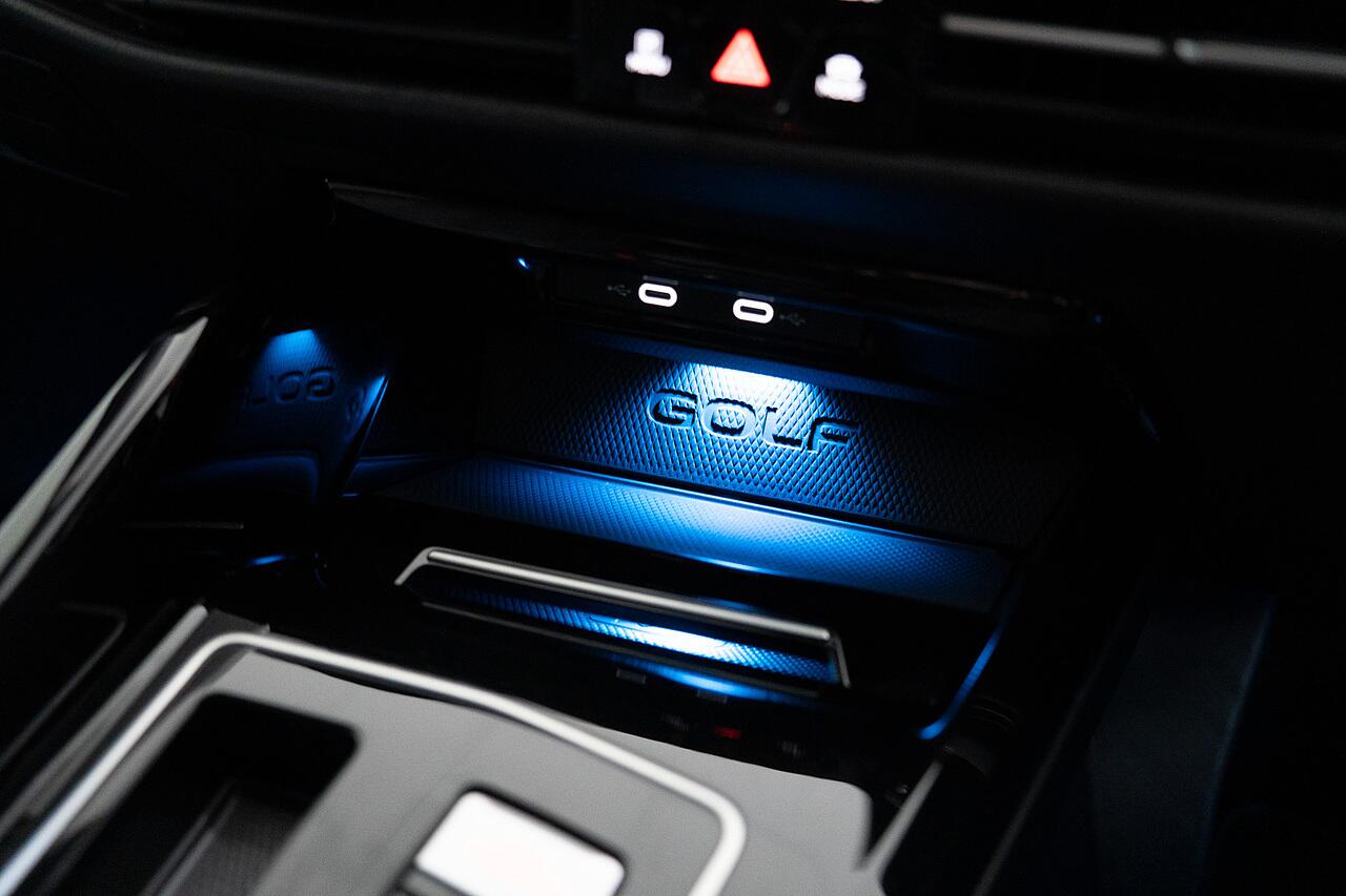 Volkswagen Golf view 17