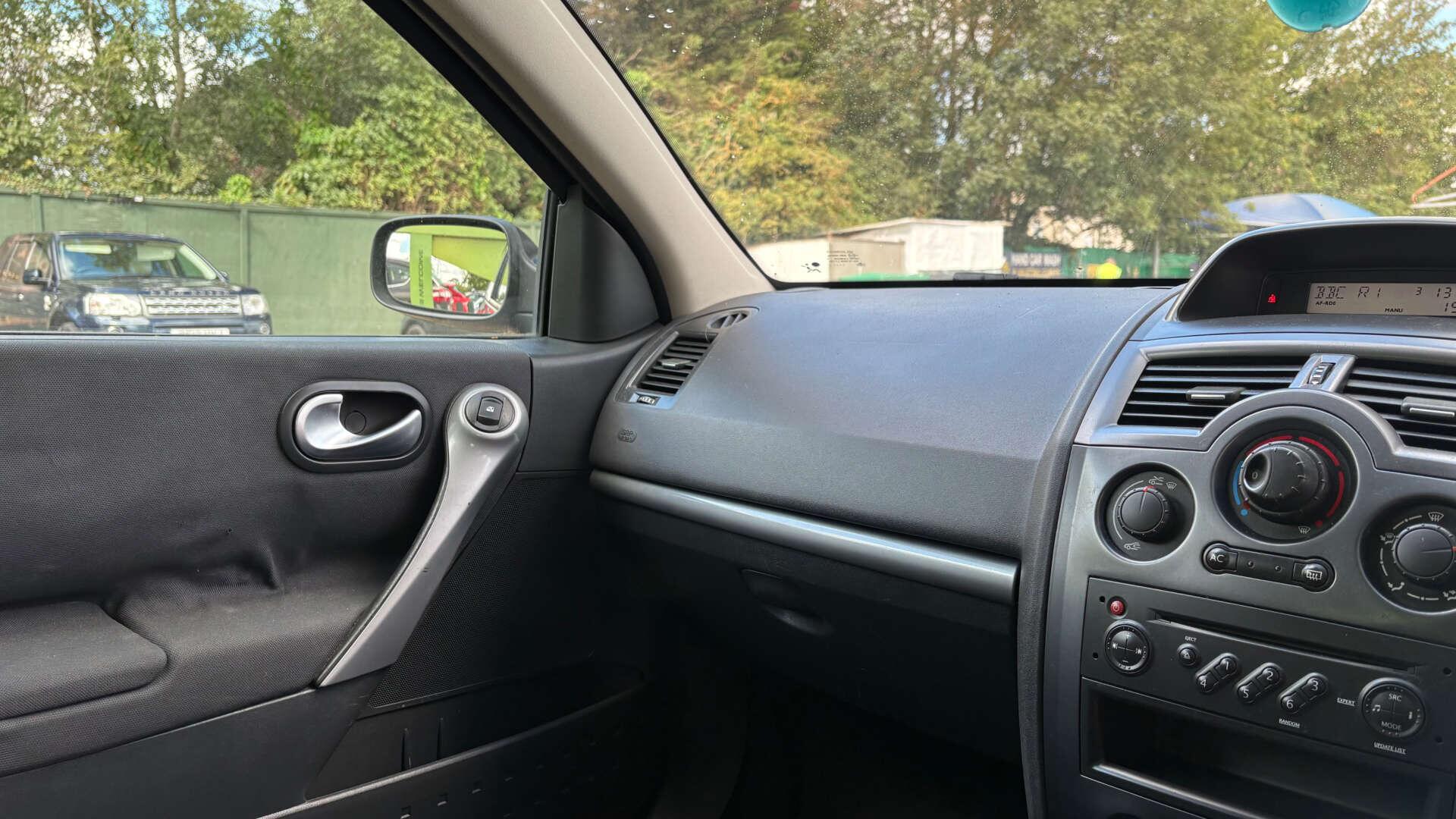 Renault Megane view 28