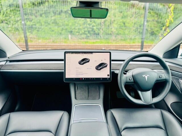 Tesla Model 3 view 3
