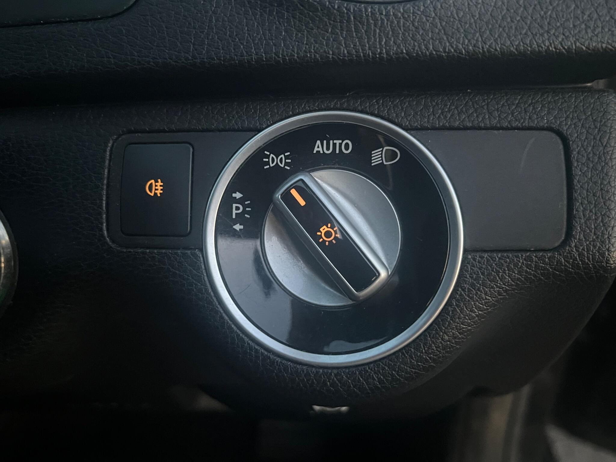 Mercedes-Benz C-Class view 43