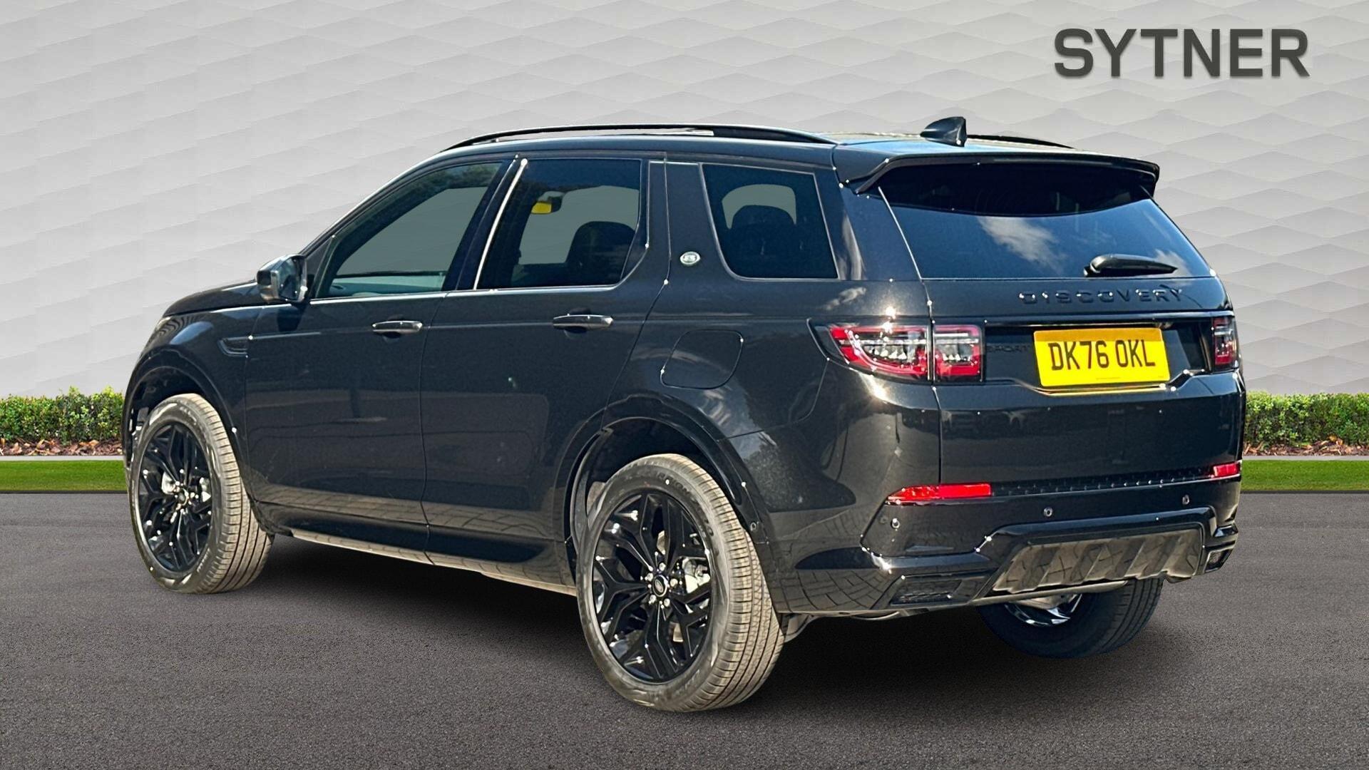 Land Rover Discovery Sport view 2