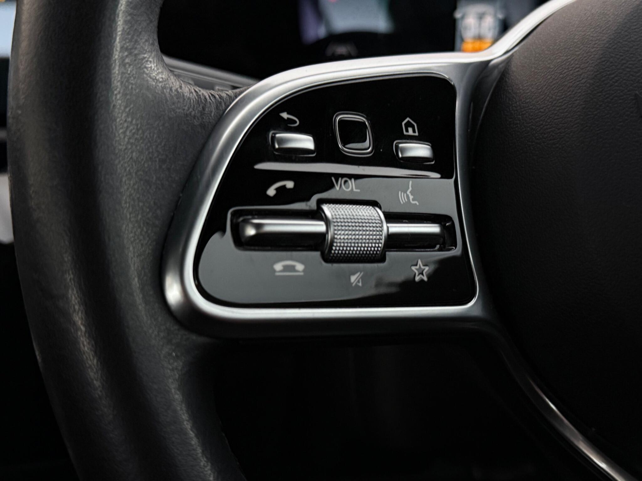 Mercedes-Benz A-Class view 18
