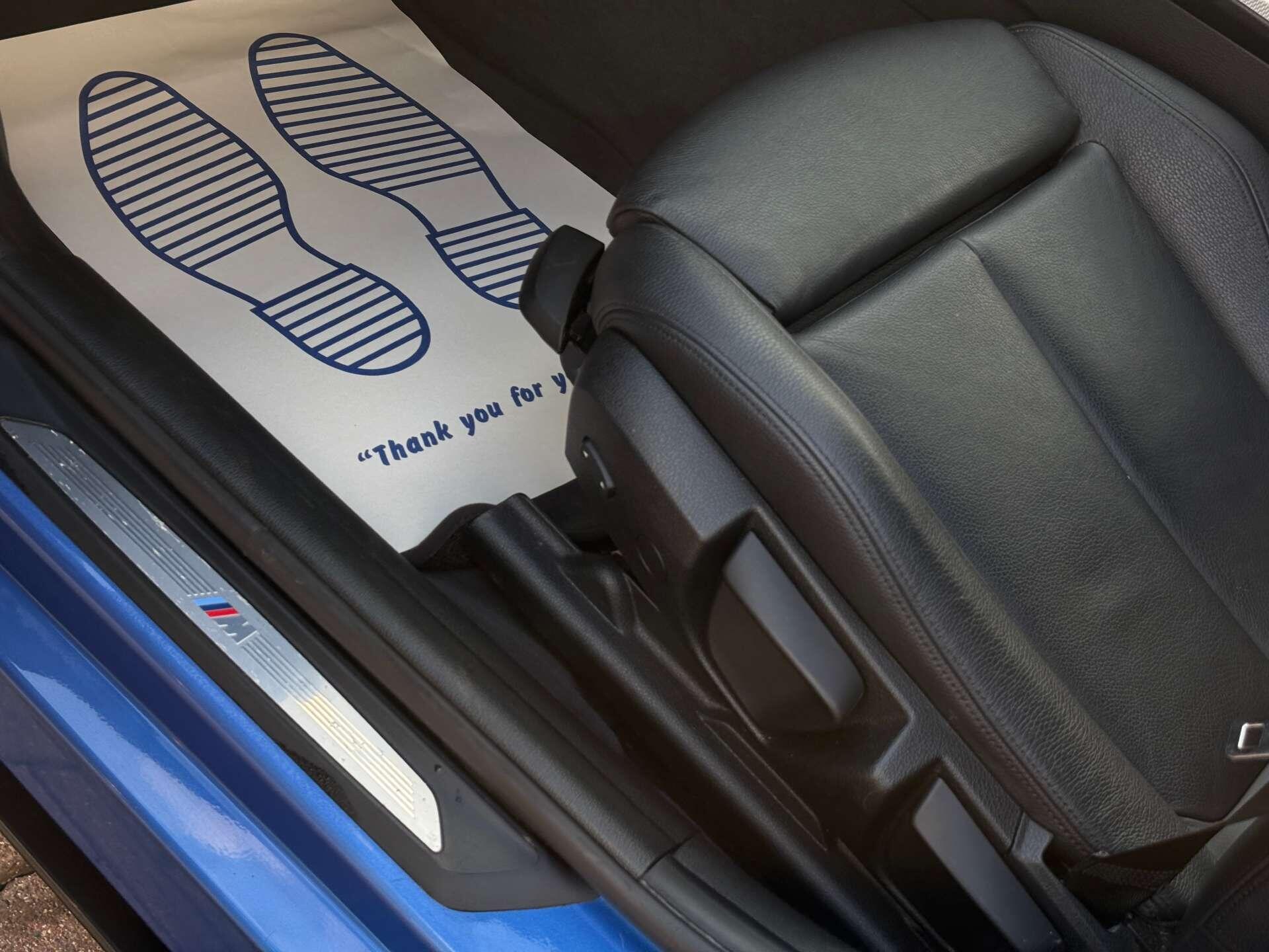 BMW 3 Series view 28