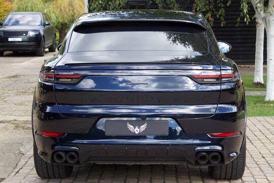 Porsche Cayenne view 25