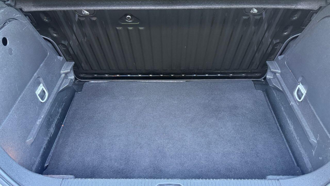 Vauxhall Corsa view 32