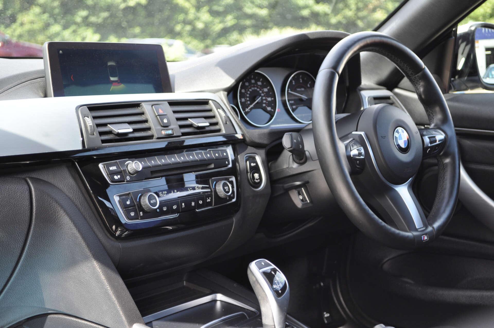 BMW 4 Series view 13