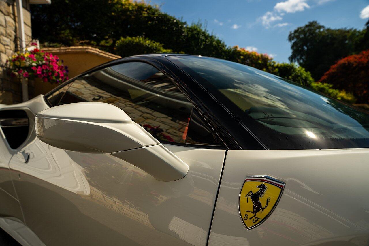 Ferrari 488 view 29