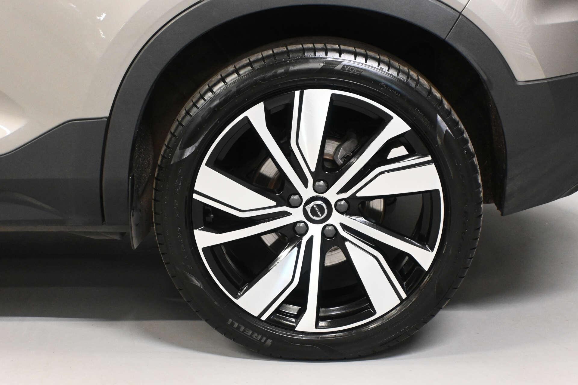 Volvo XC40 view 26
