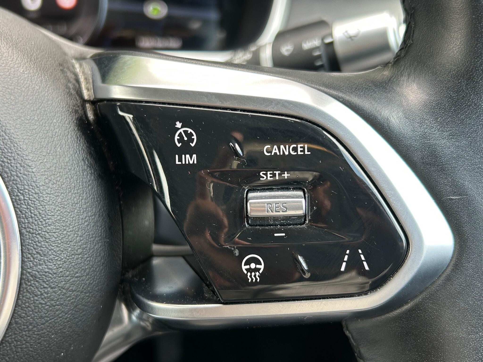 Jaguar I-Pace view 56