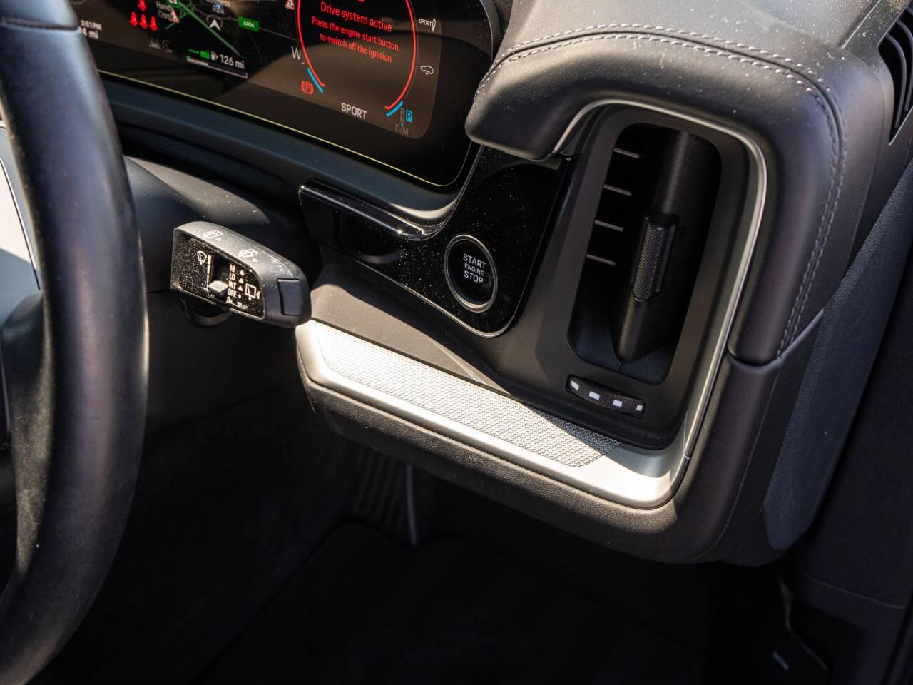 Porsche Cayenne view 22
