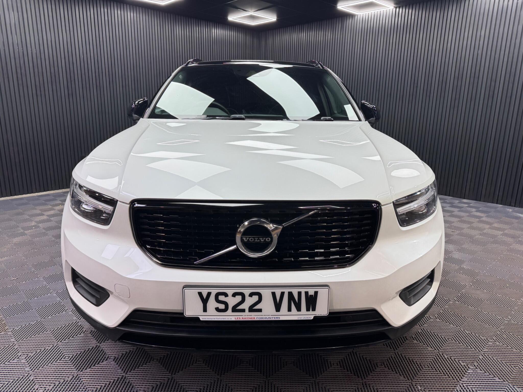 Volvo XC40 view 10