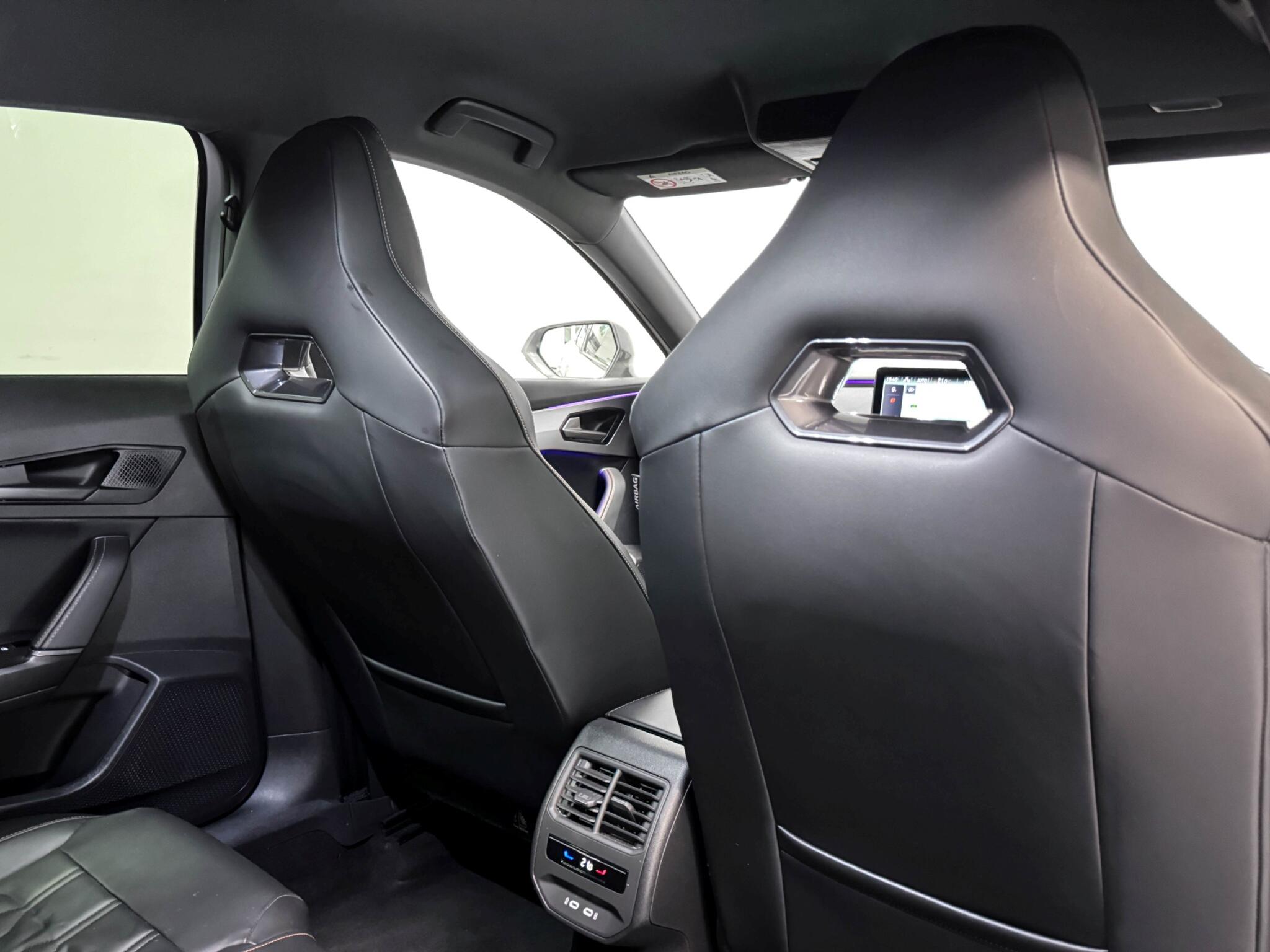 Cupra Formentor view 9