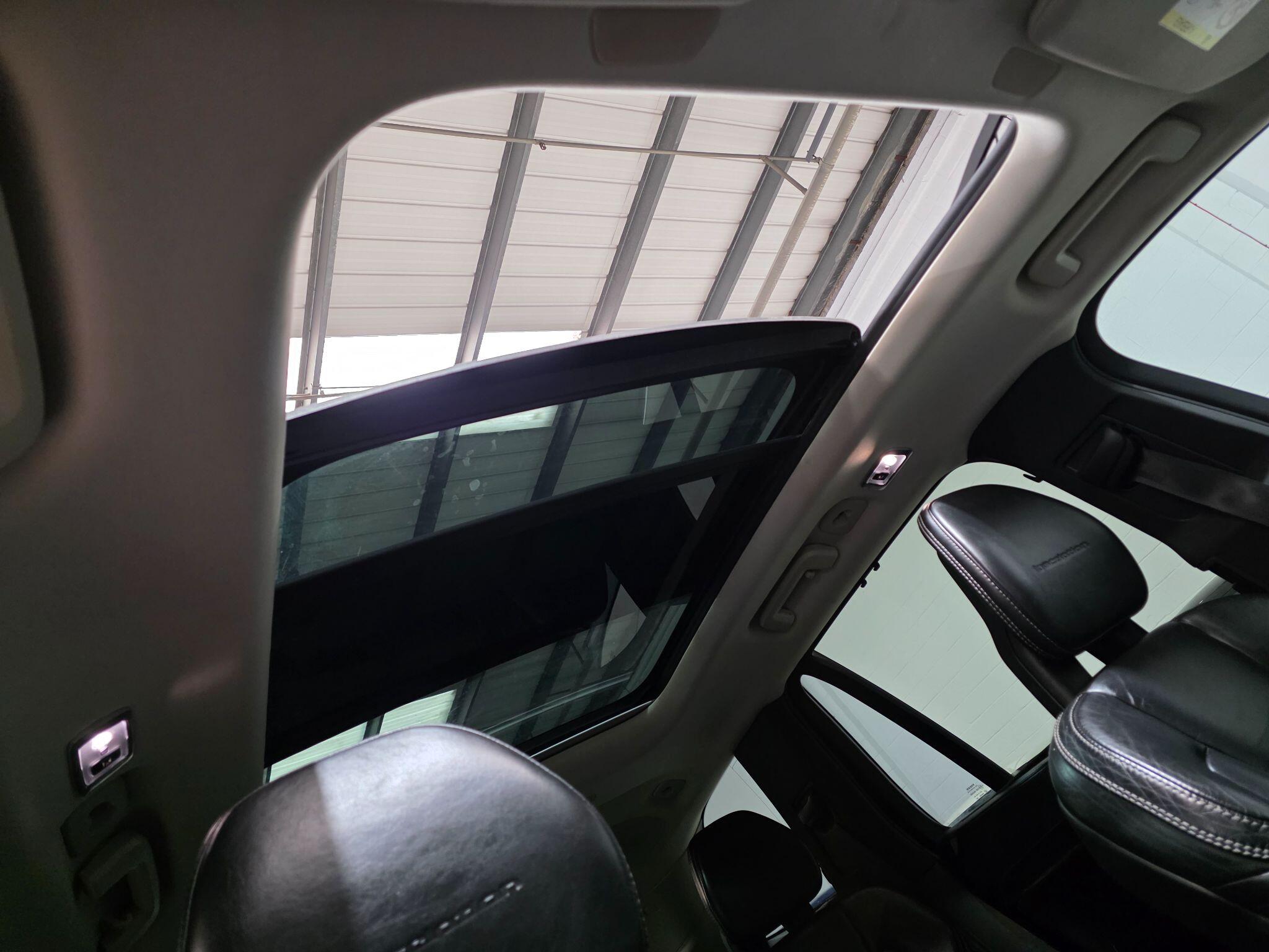 Volvo XC90 view 7