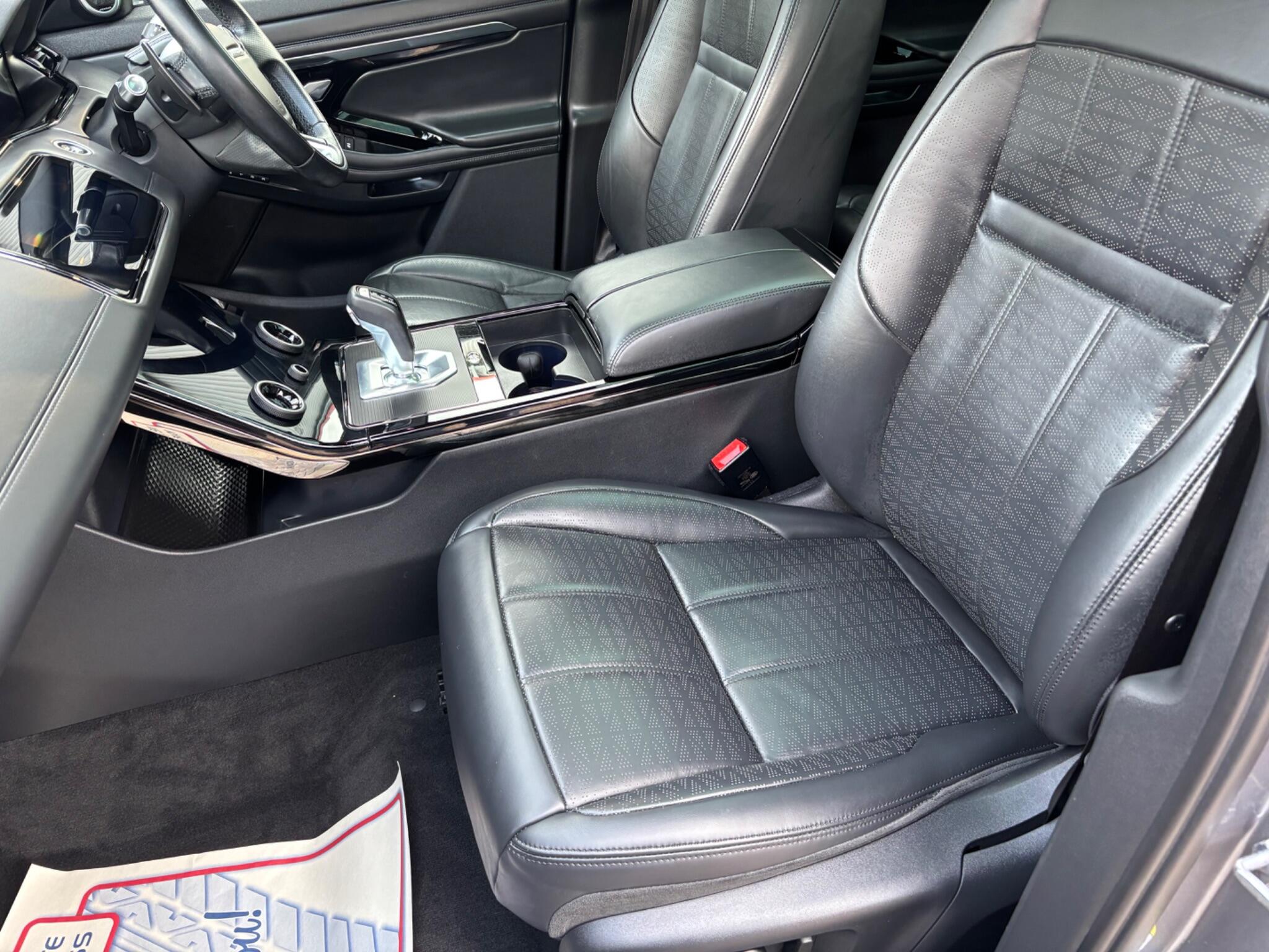 Land Rover Range Rover Evoque view 36