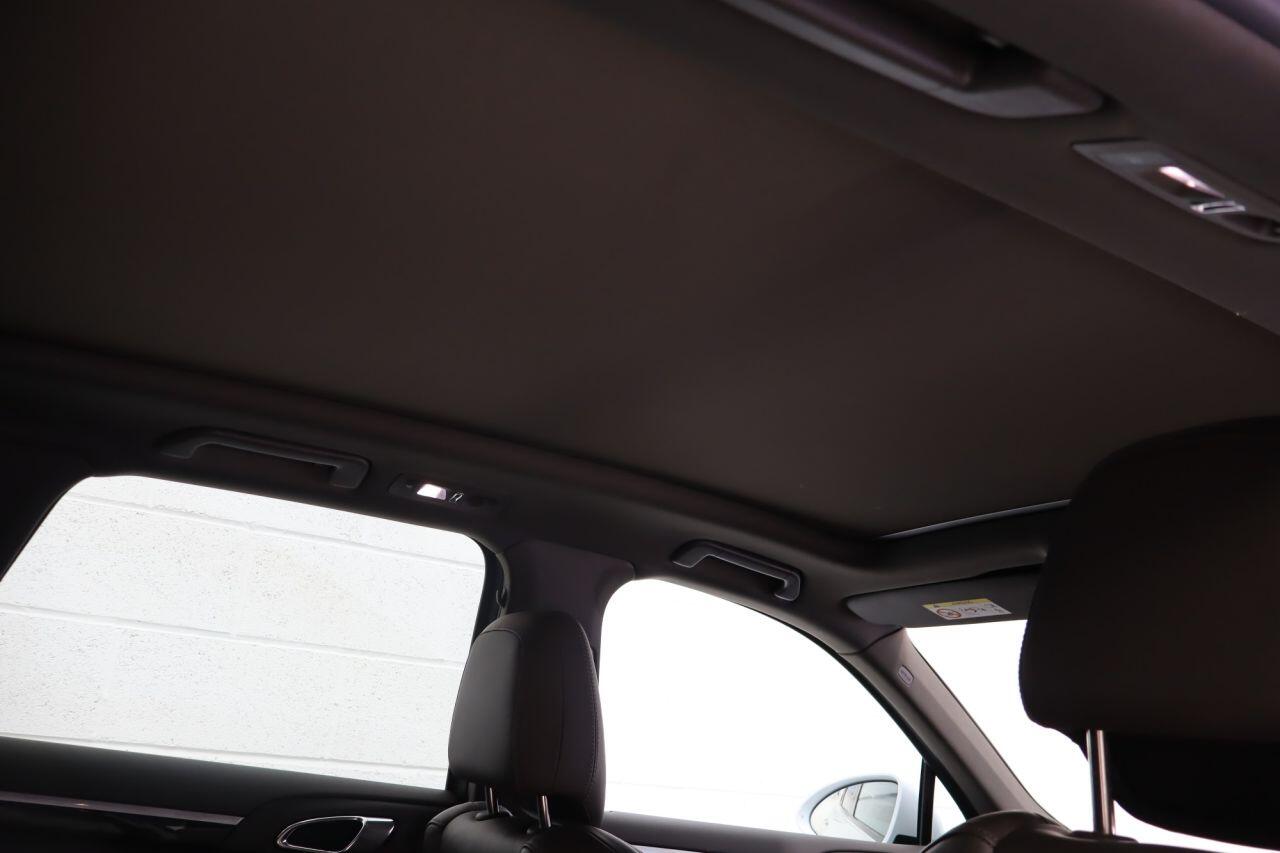 Porsche Cayenne view 10
