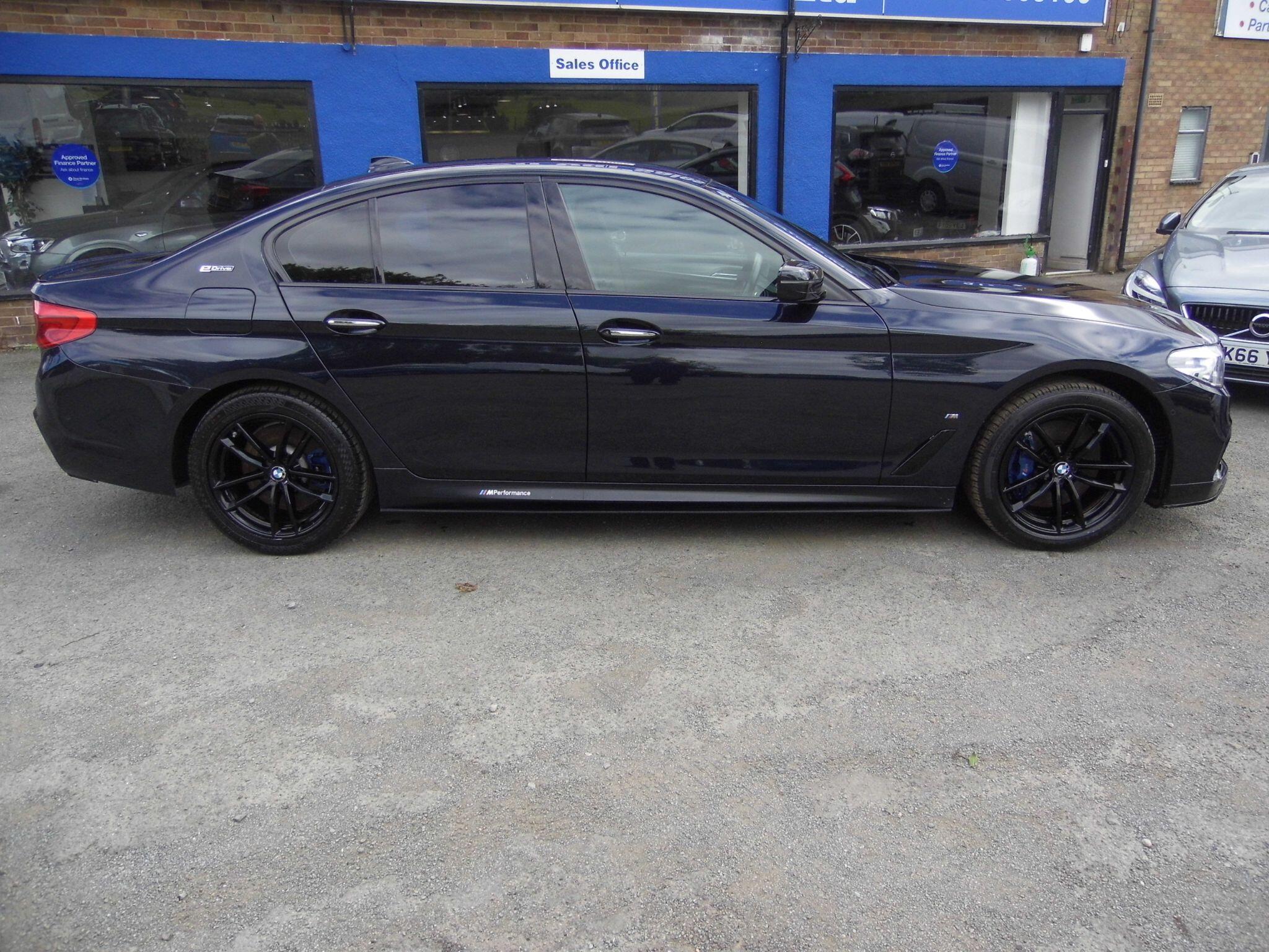 BMW 5 Series view 7