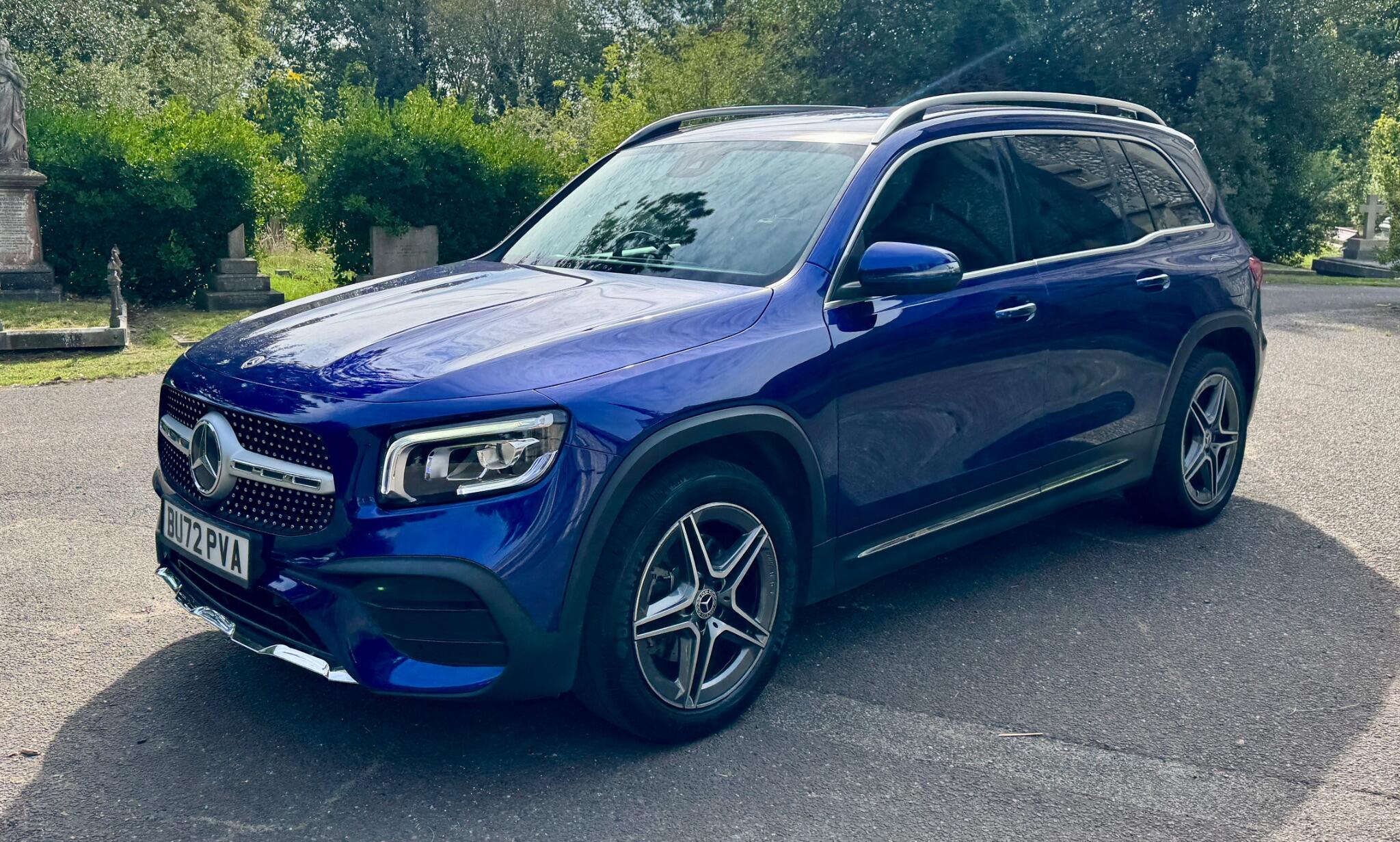 Mercedes-Benz GLB view 4