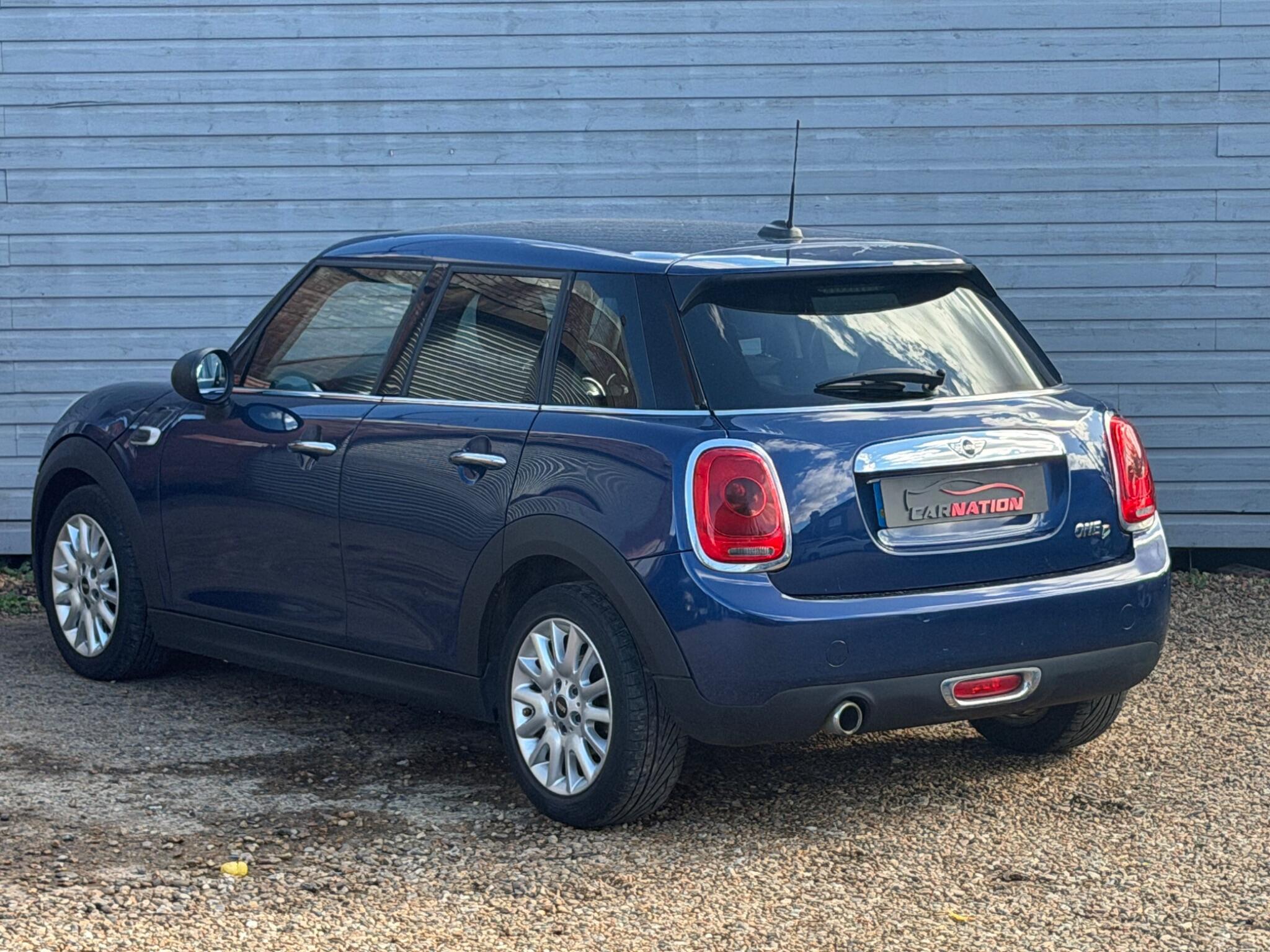 MINI Hatch view 8