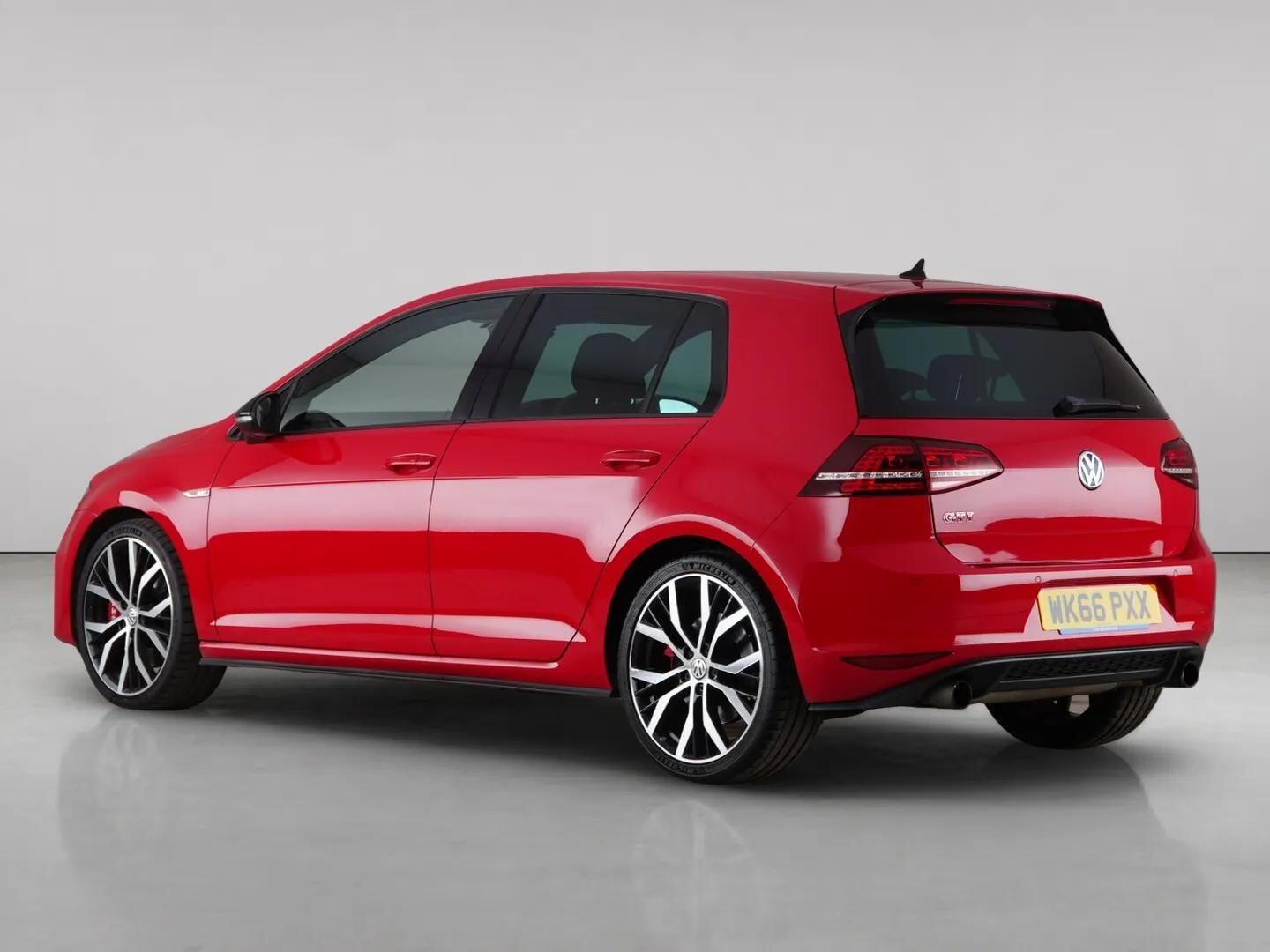 Volkswagen Golf view 8