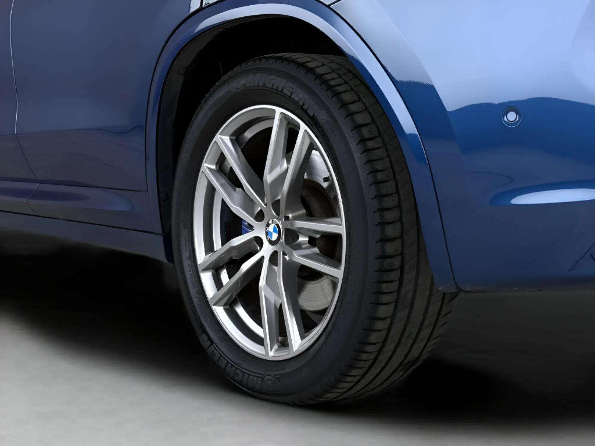BMW X3 view 9