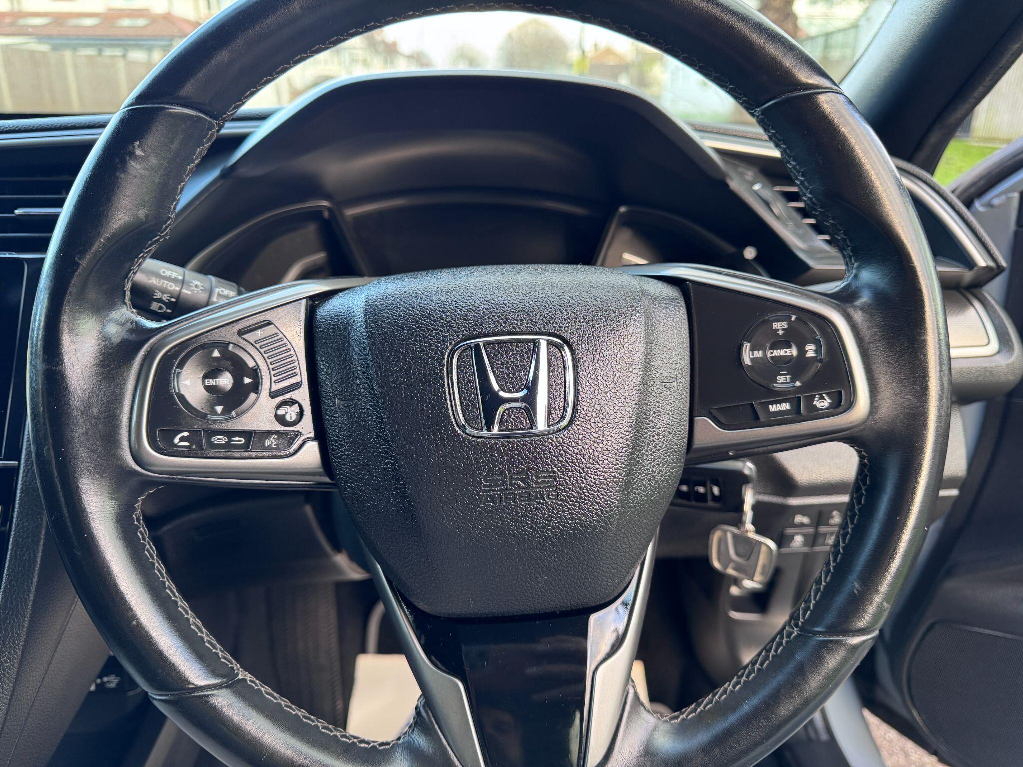 2017 Honda Civic image 44