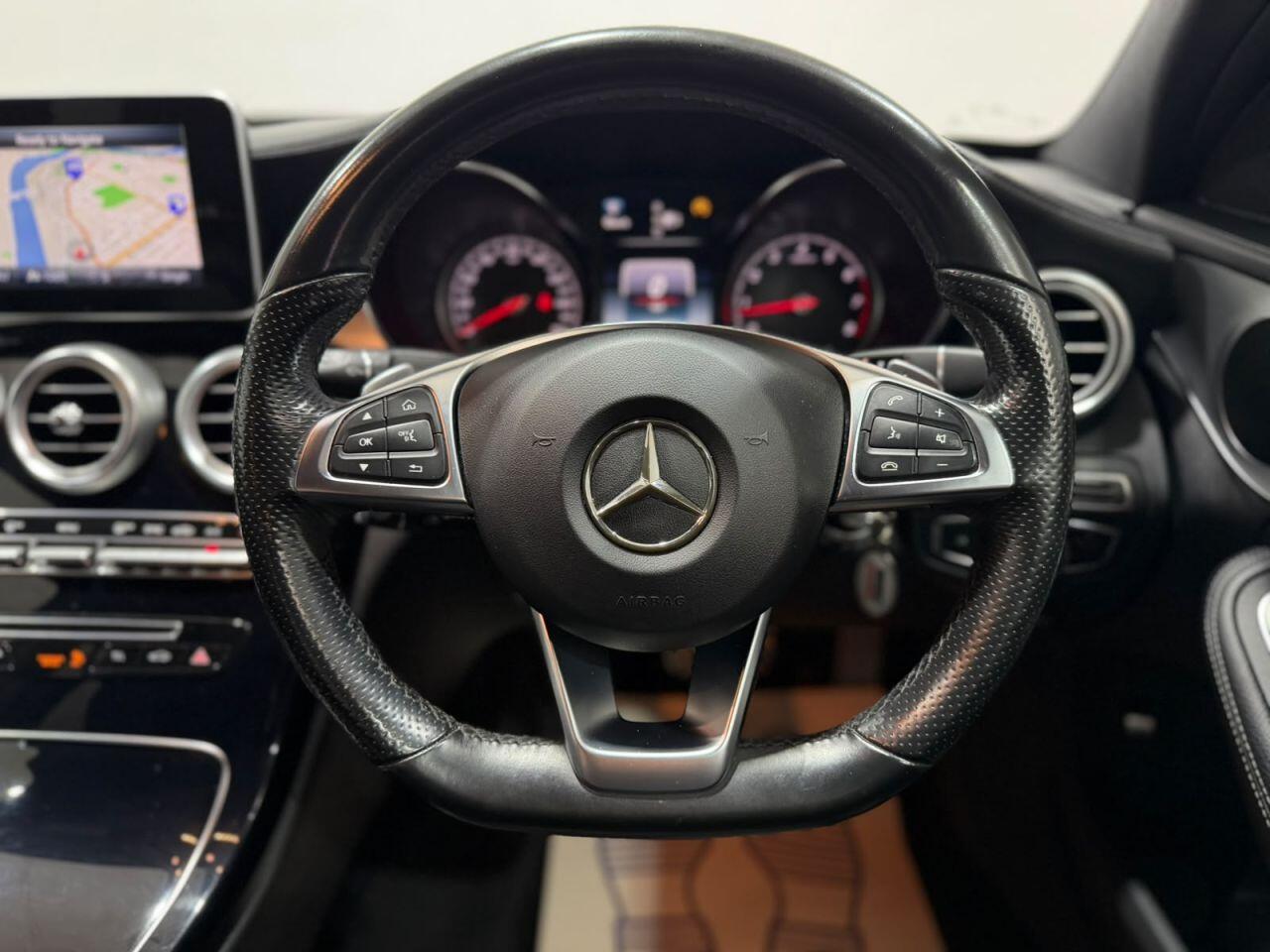 Mercedes-Benz C-Class view 18