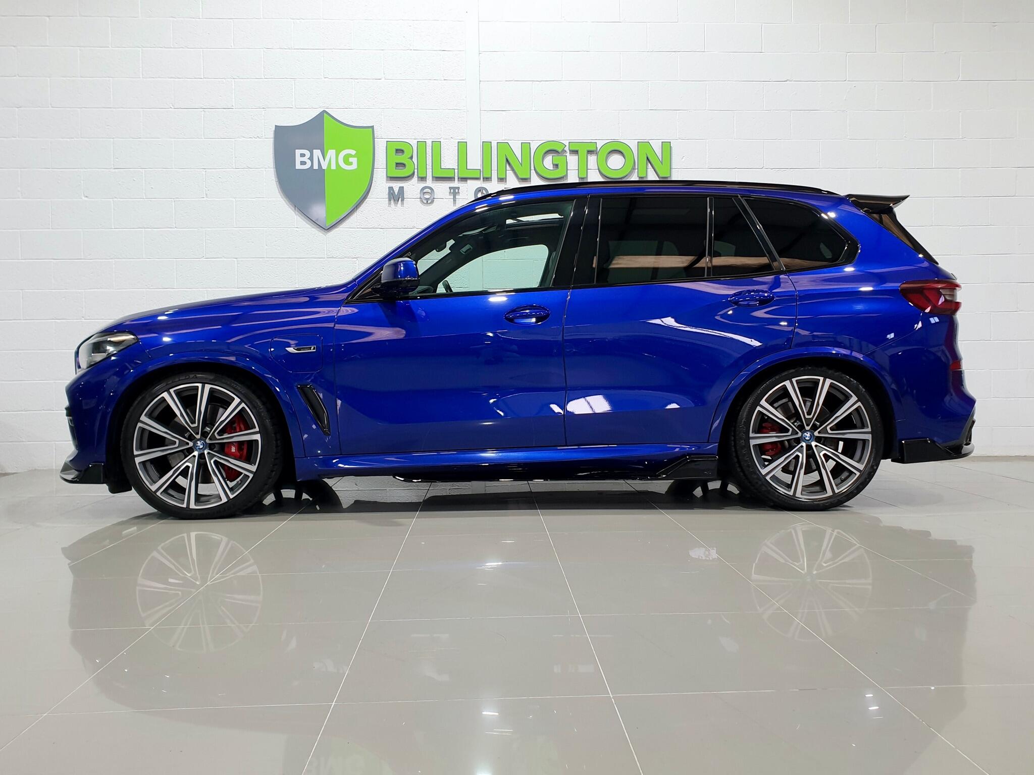 BMW X5 view 4