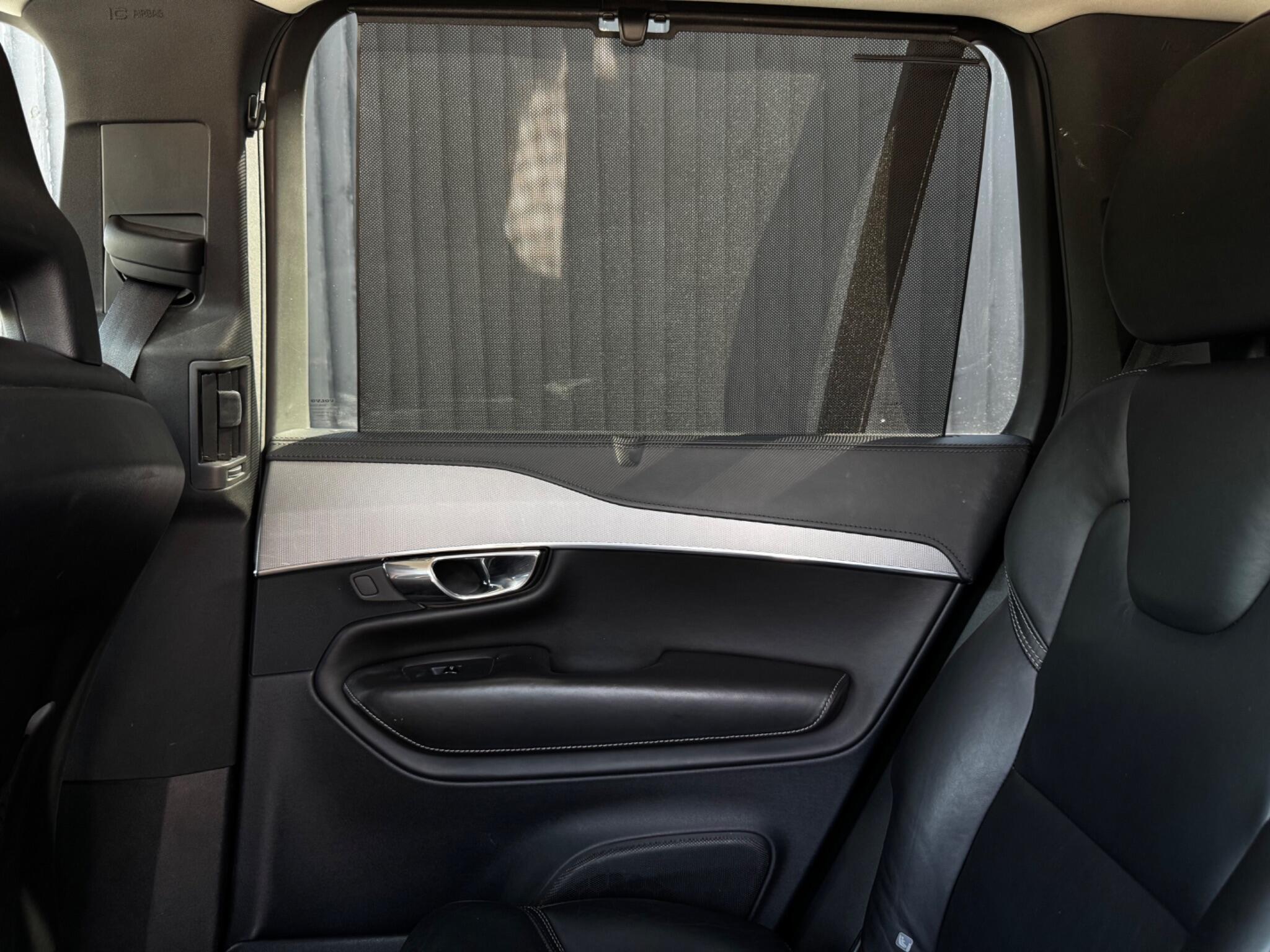 Volvo XC90 view 26