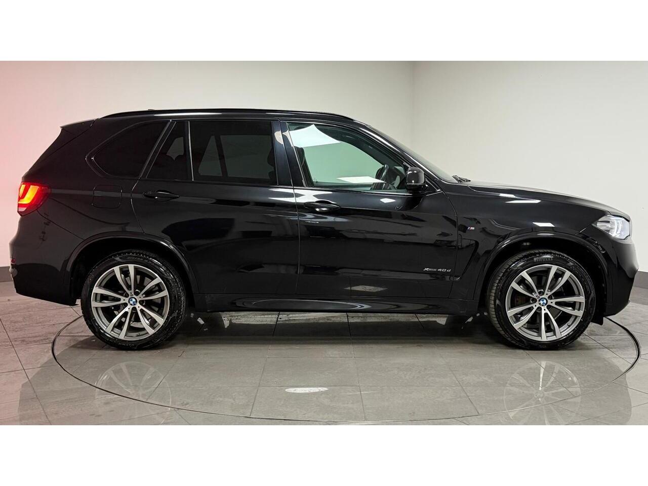 BMW X5 view 10