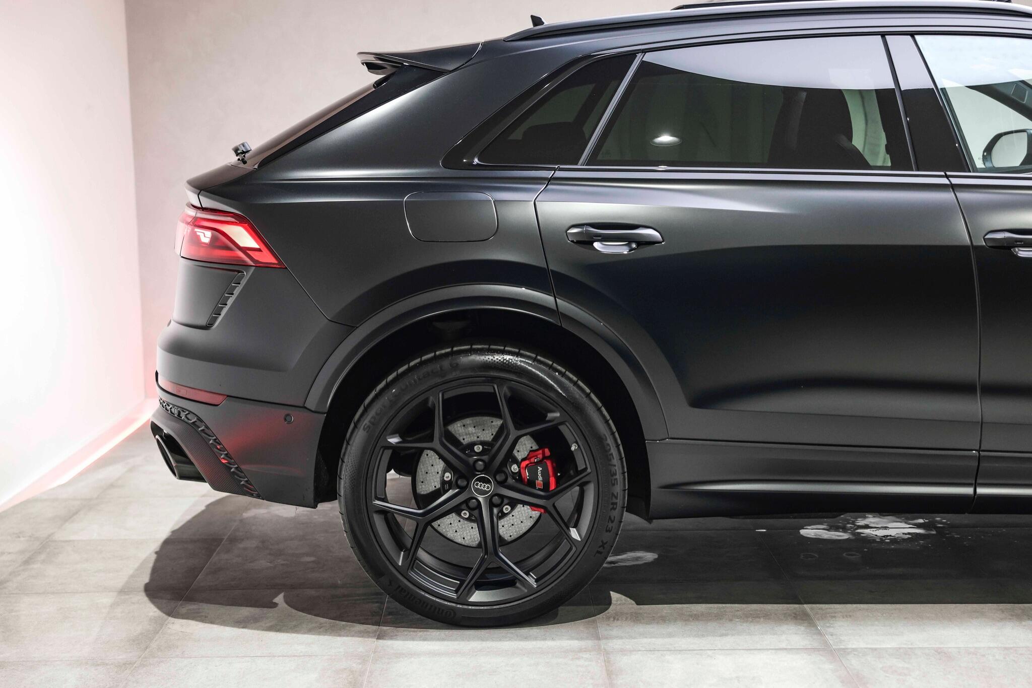 Audi RSQ8 view 24