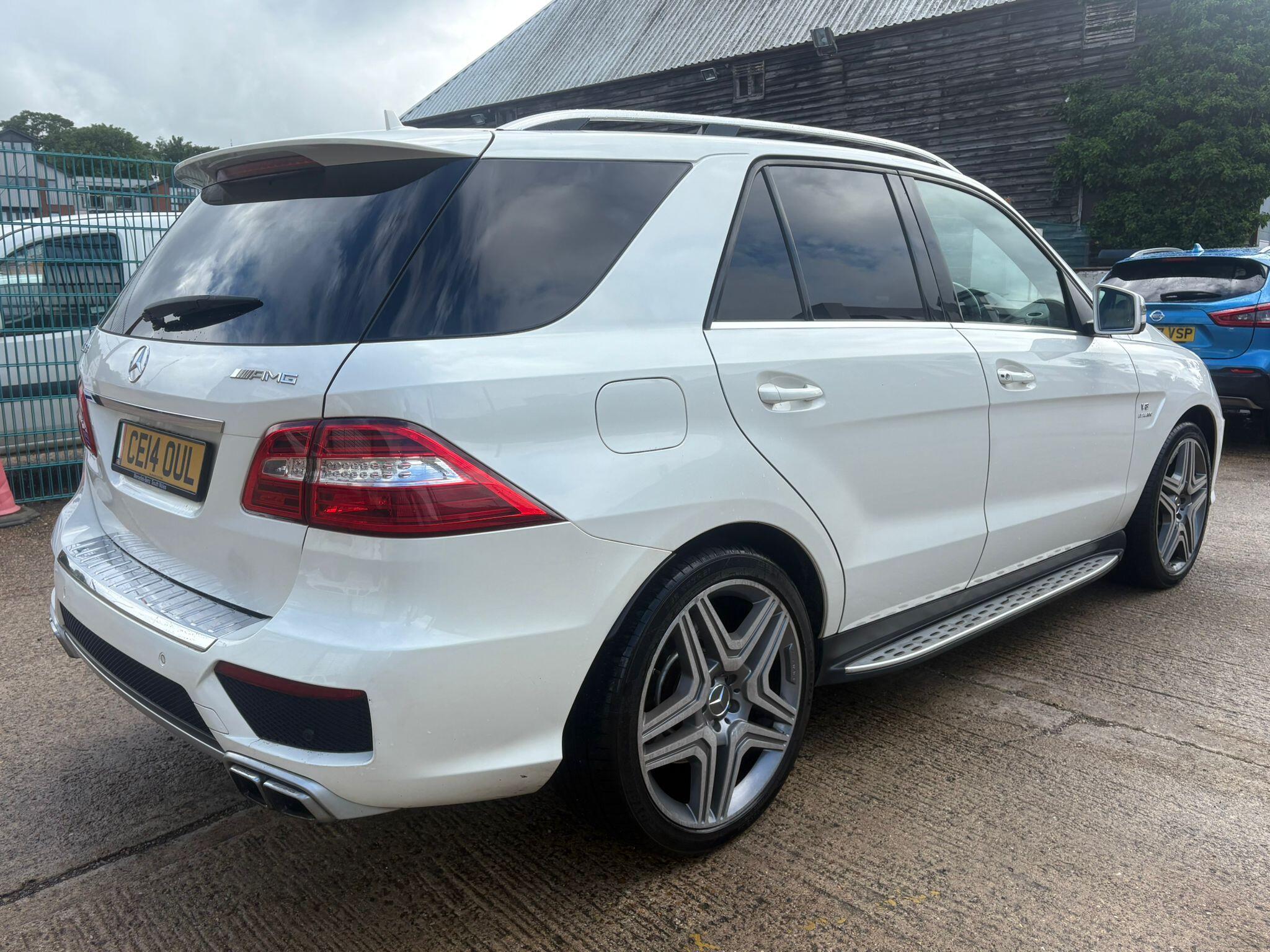 Mercedes-Benz M-Class view 8