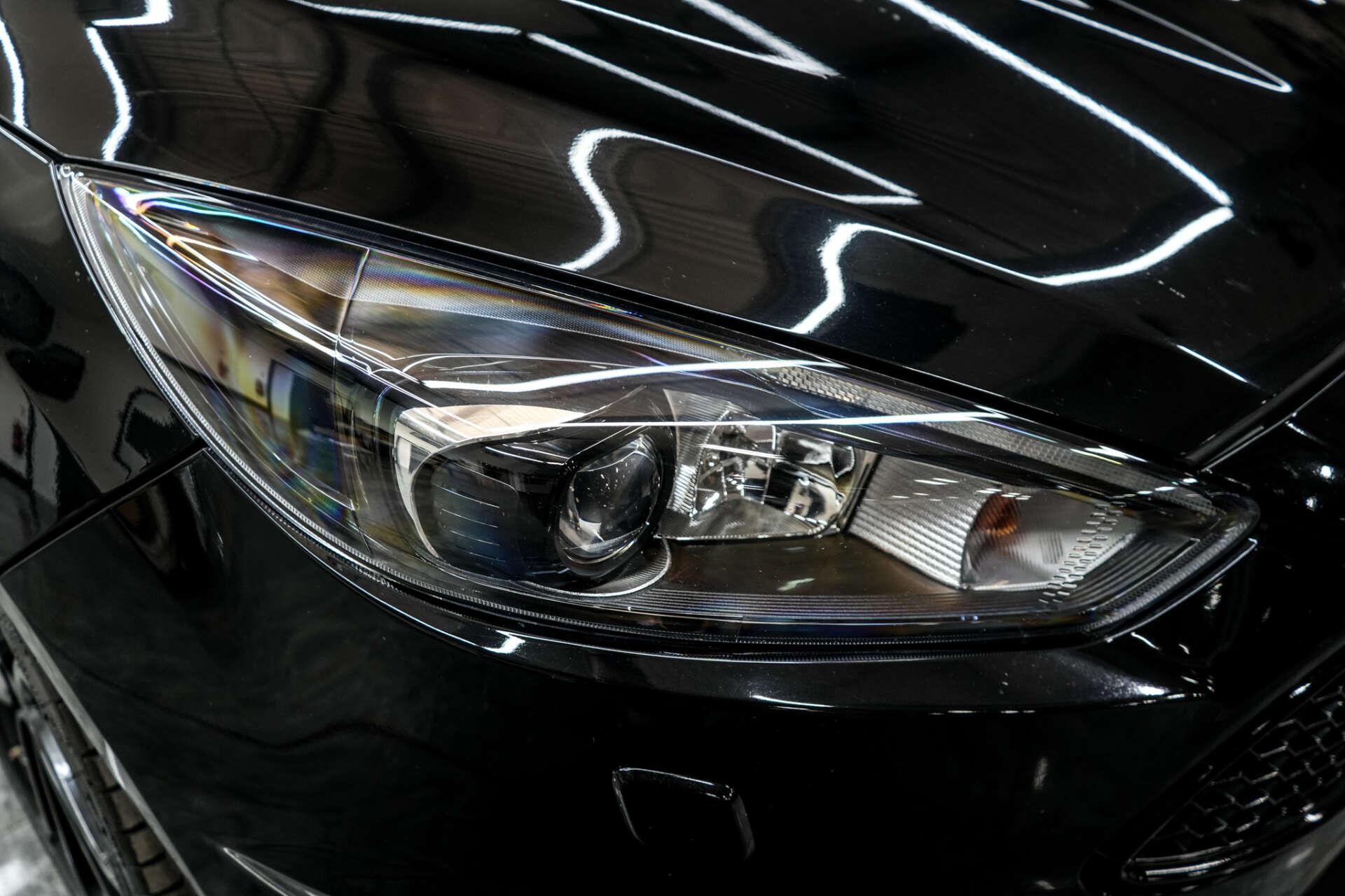 Ford Focus view 6
