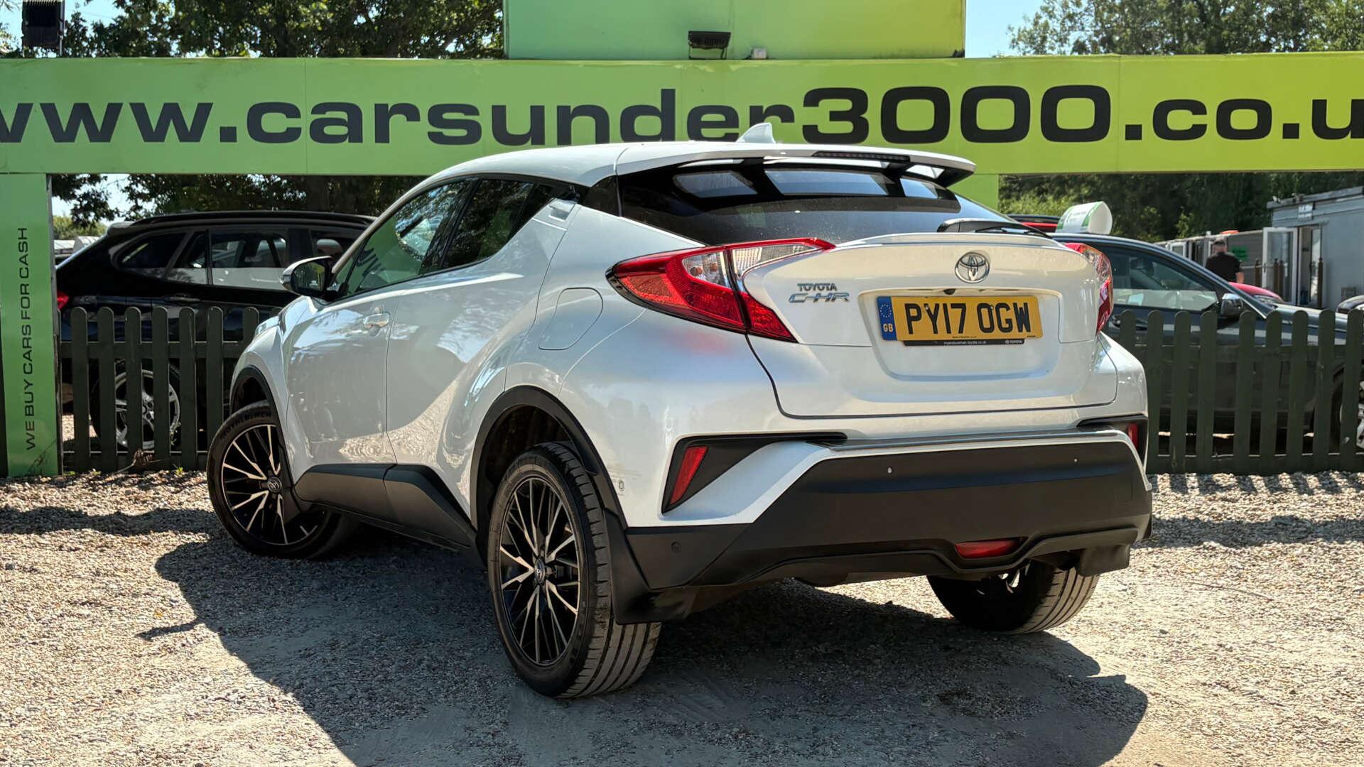 Toyota C-HR view 6