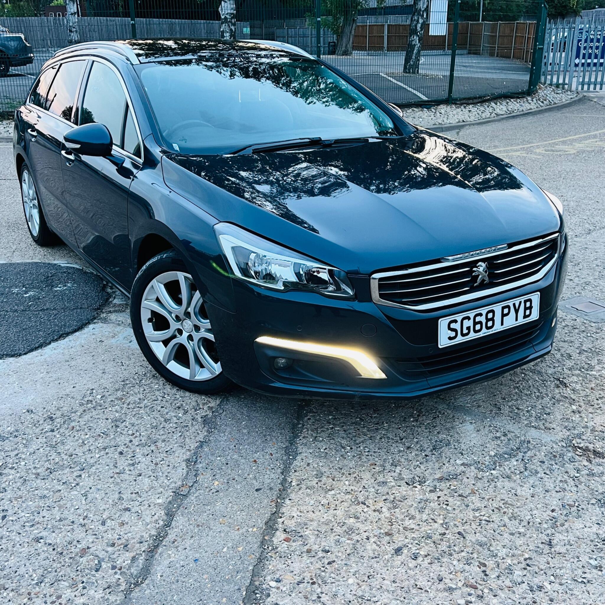 Peugeot 508 view 2