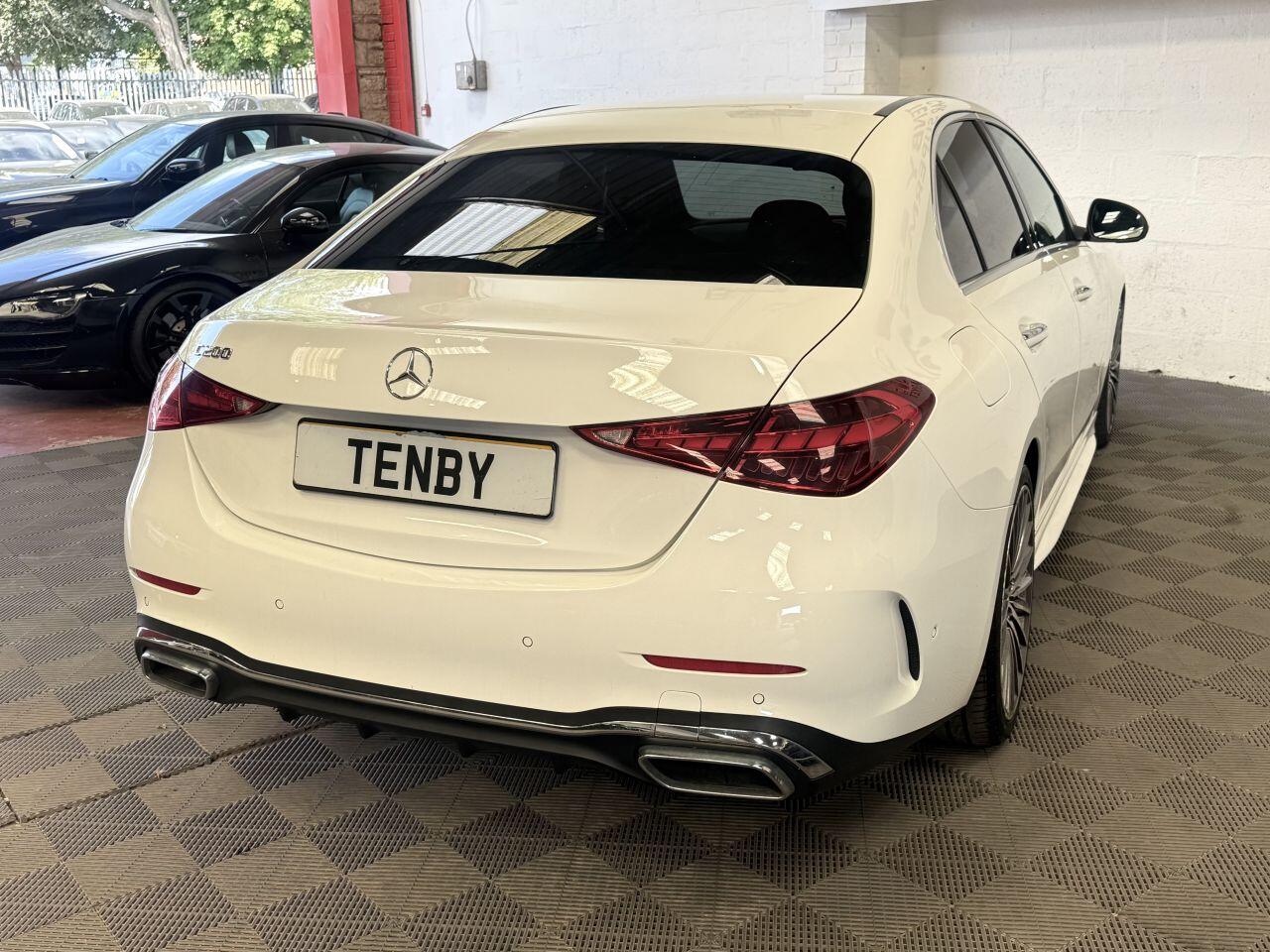 Mercedes-Benz C Class view 11