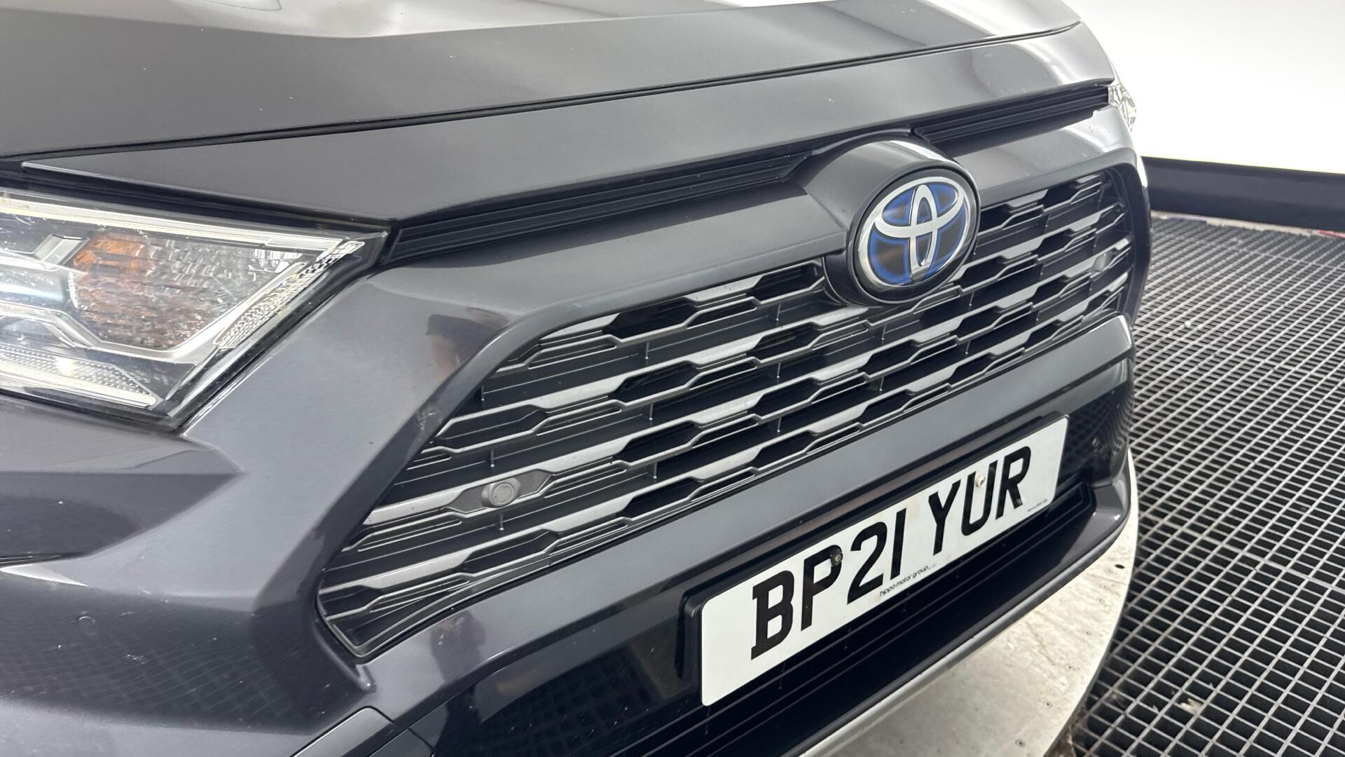Toyota RAV4 view 28