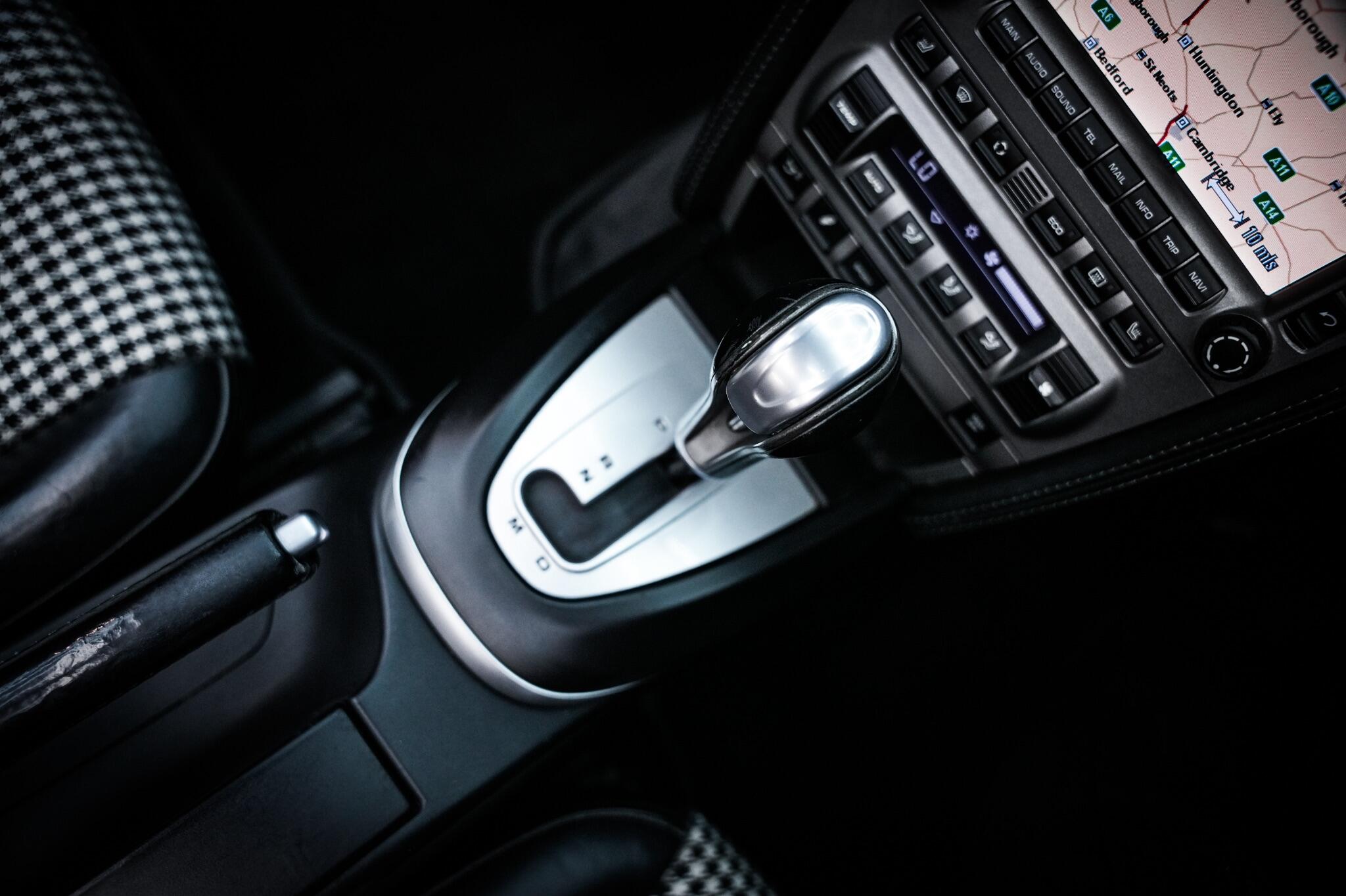 Porsche 911 view 5