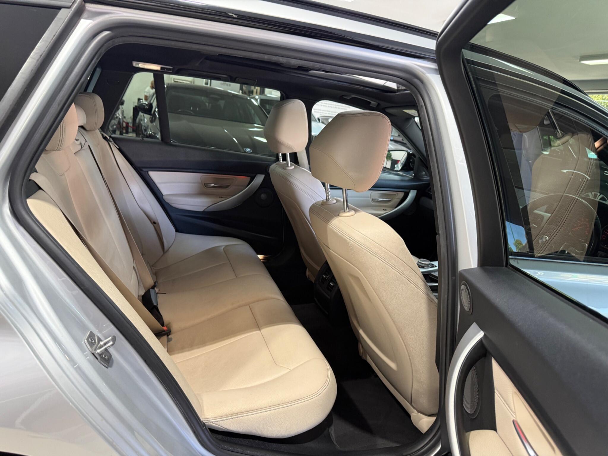 BMW 3 Series view 34