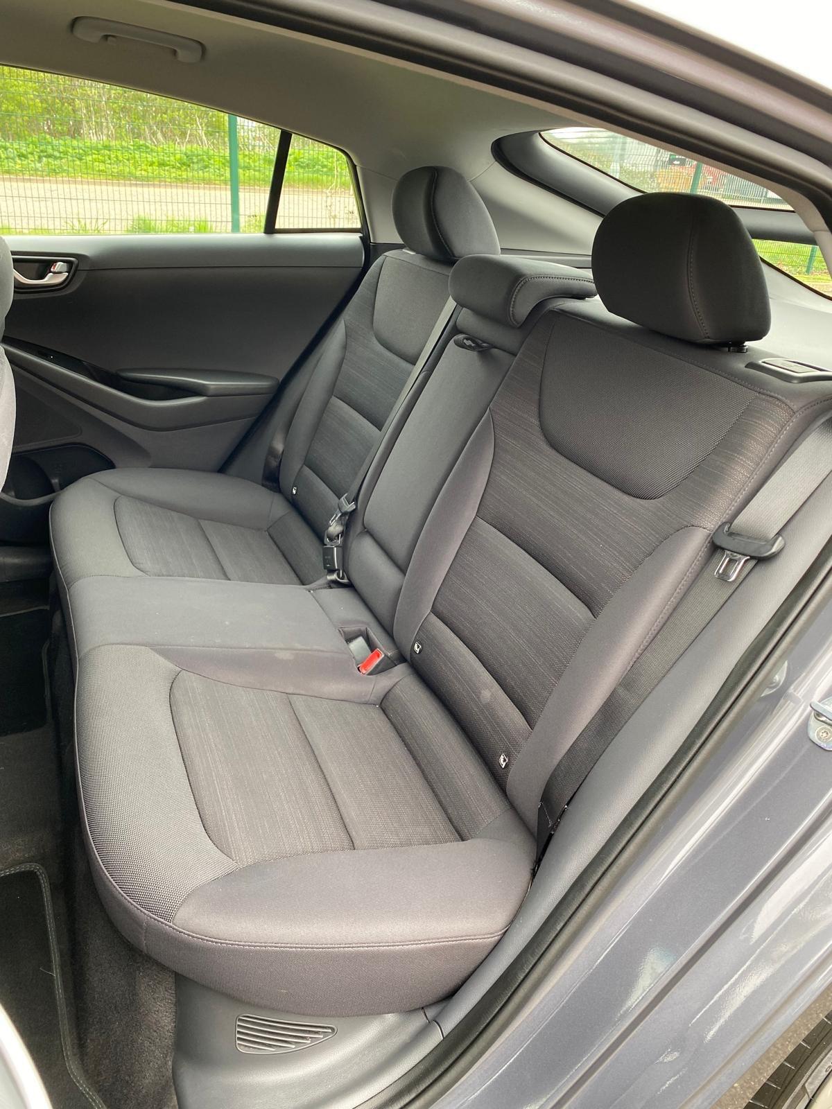 Hyundai Ioniq view 14