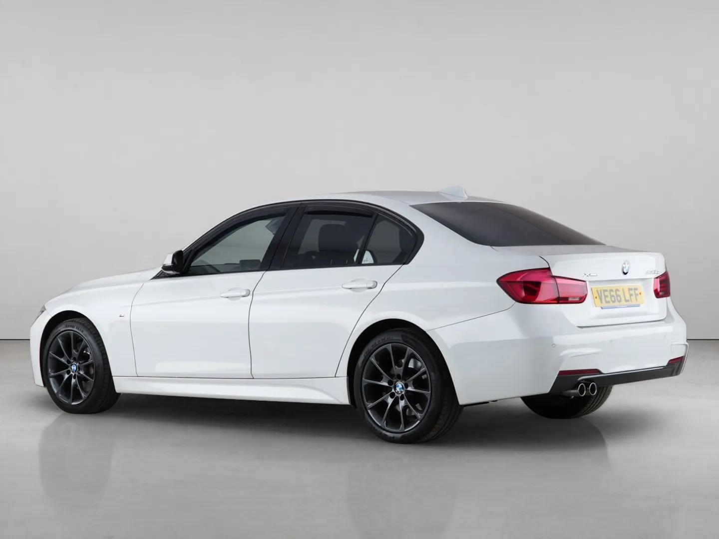 BMW 3 Series view 8